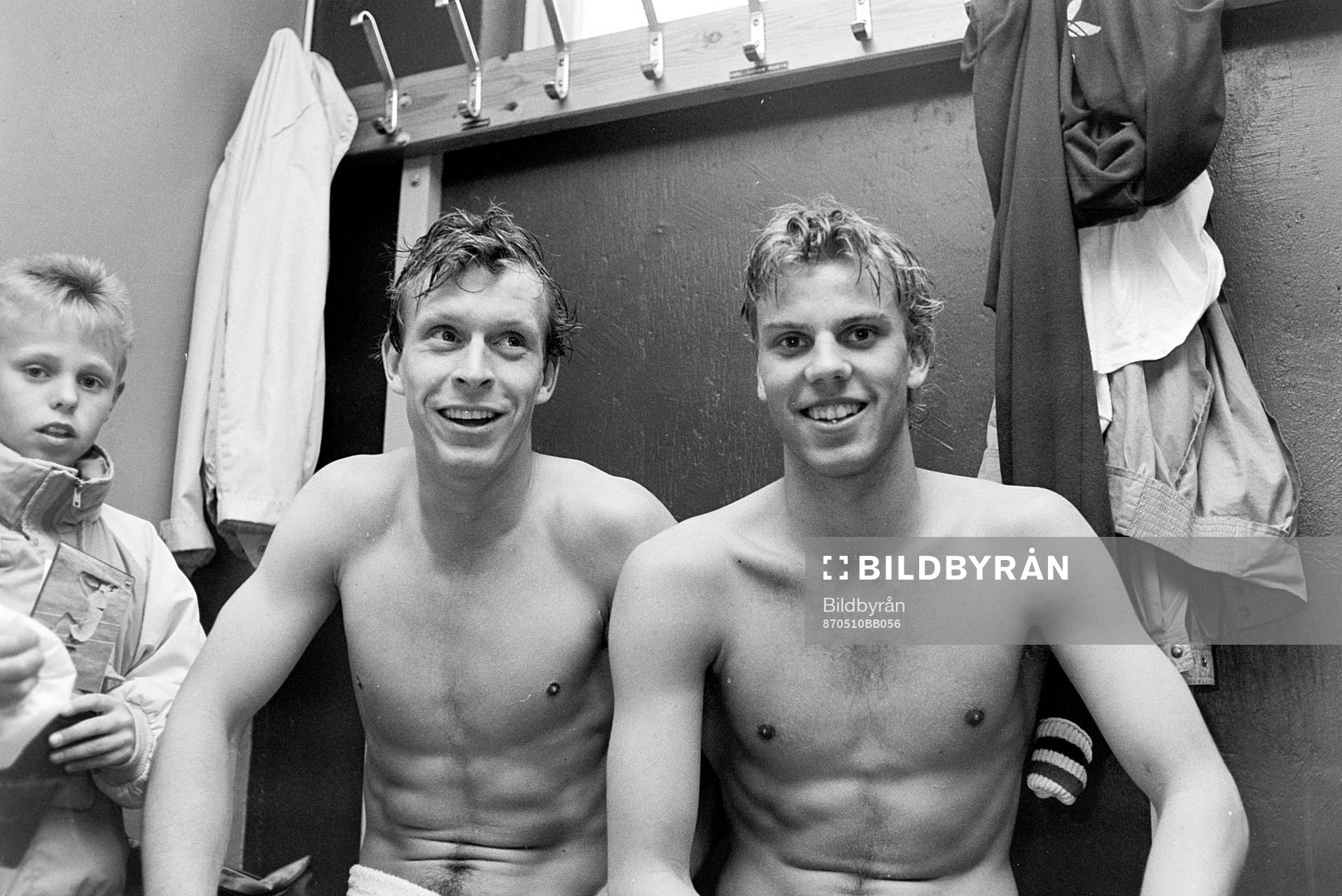 Peter Truedsson och Hans Eklund, Öster i omklädningsrummet