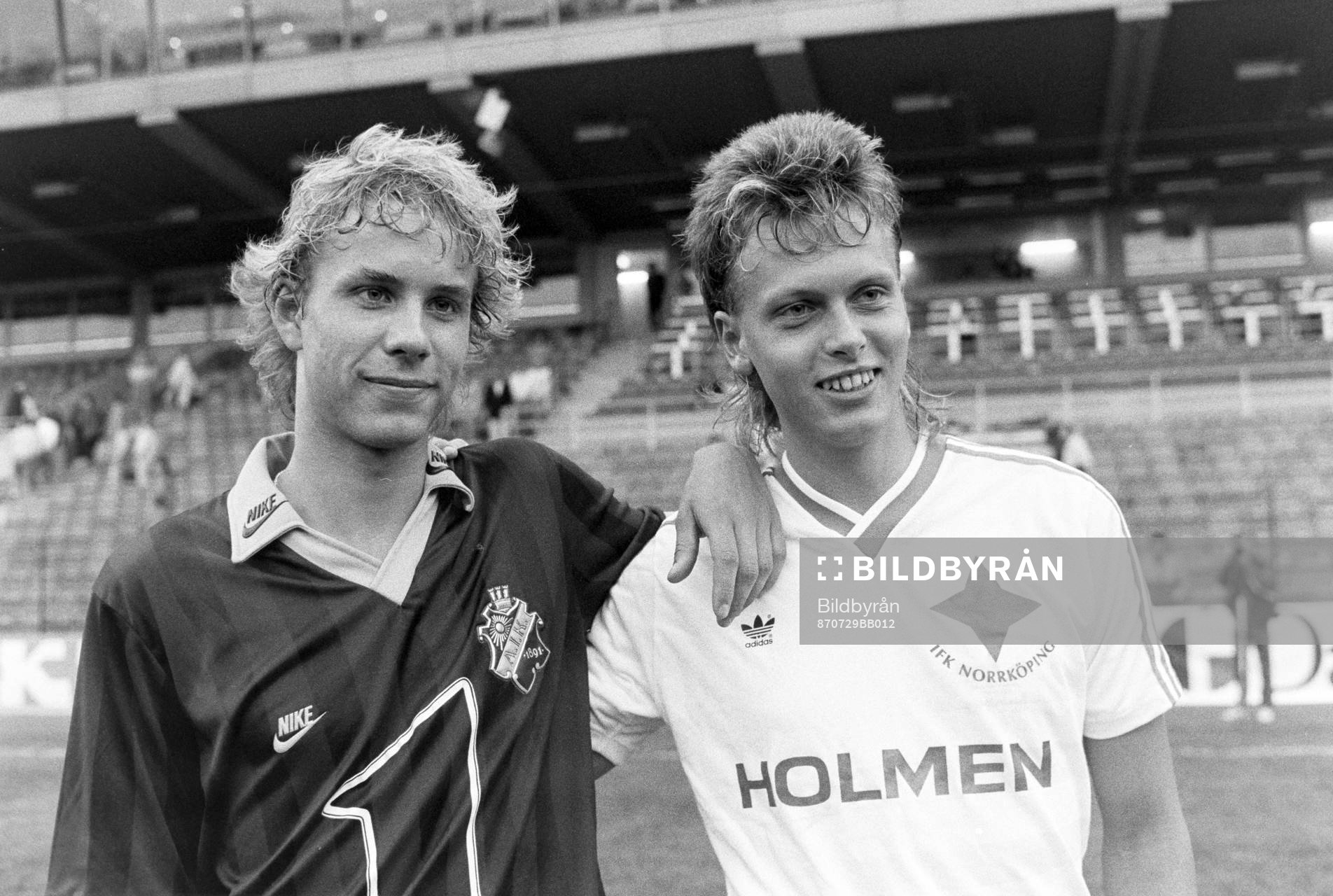 Fotboll, Allsvenskan, AIK-Norrköping, 0-0: Niclas Kindvall, AIK och Tony Martinsson, Norrköping efter matchen.