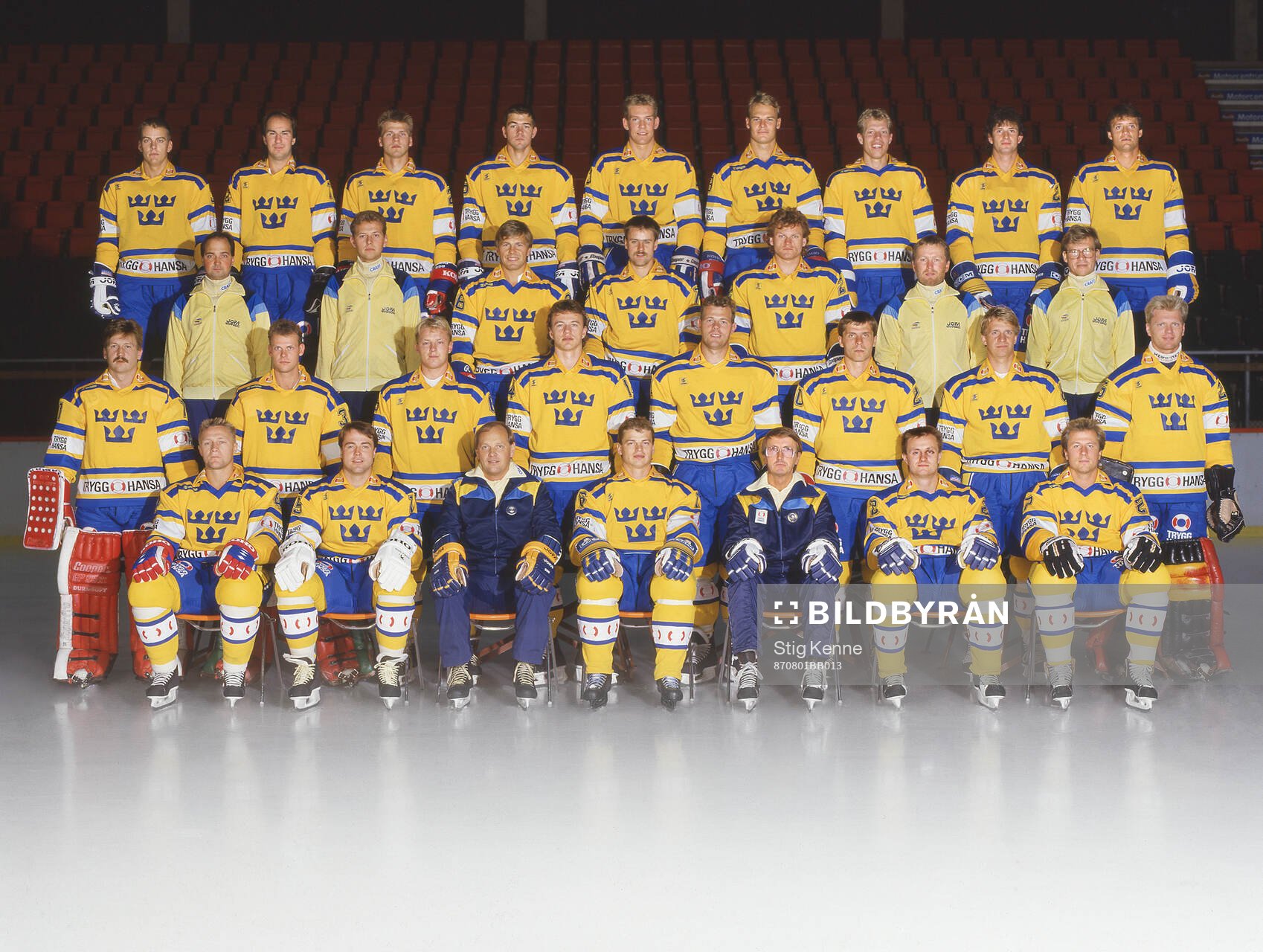 Players and team staff of Sweden pose for a team photo