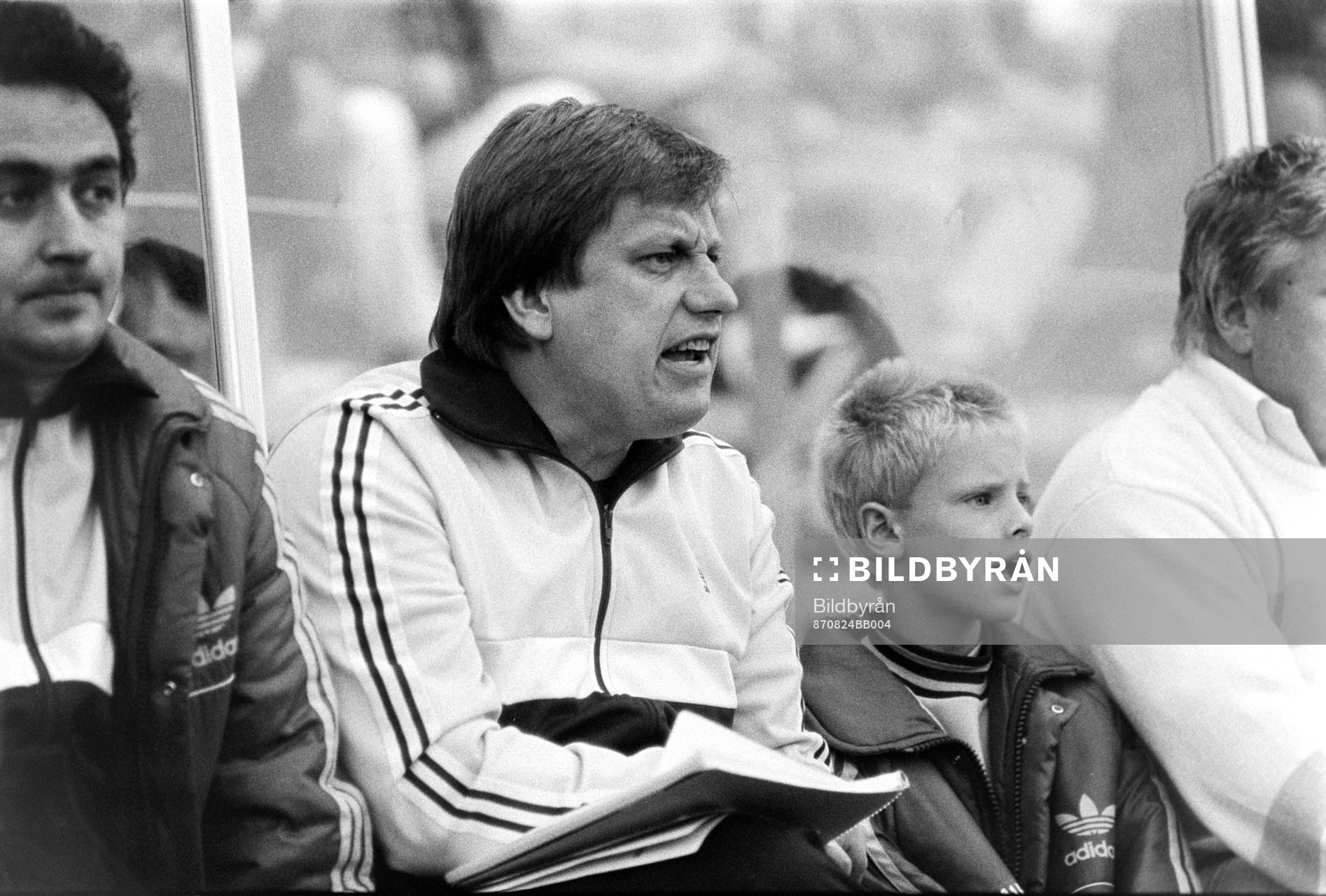 Tommy Söderberg, tränare i Djurgården och dagens knatte