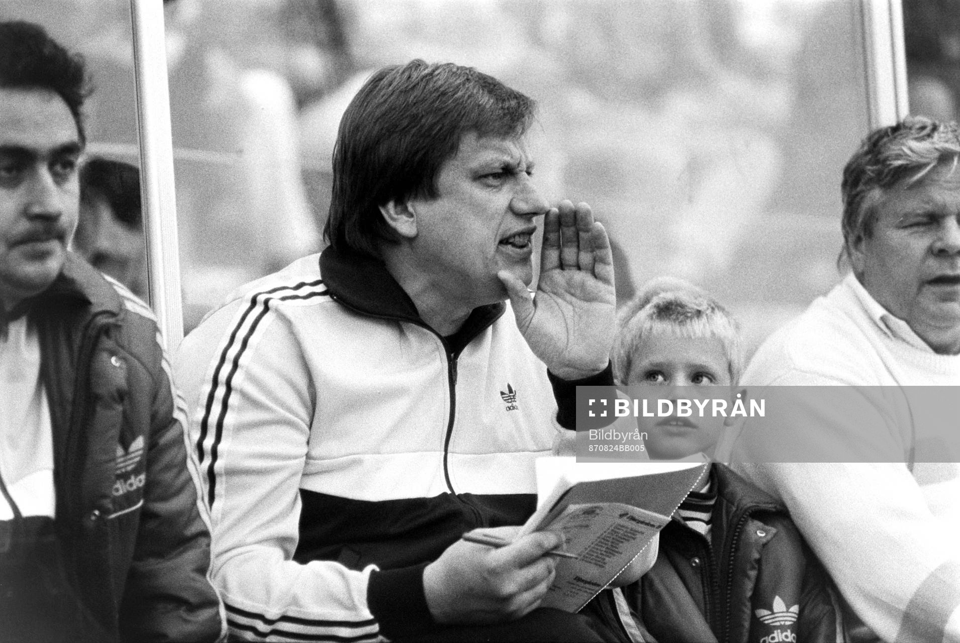 Tommy Söderberg, tränare i Djurgården och dagens knatte