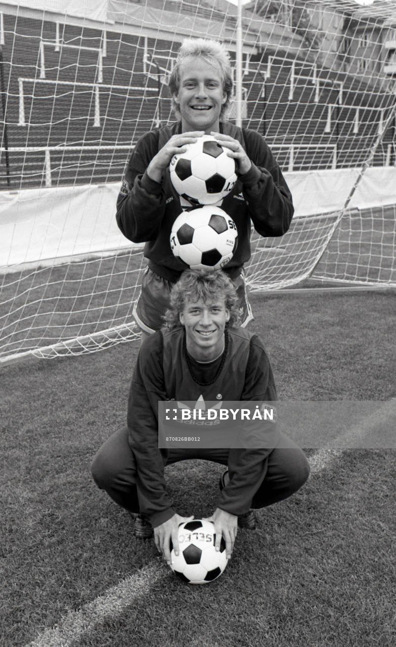 Mats Magnusson och Johnny Ekström, Sverige
