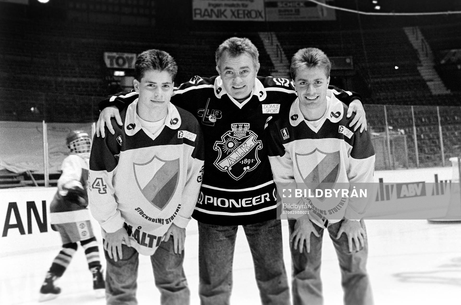 Lars-Gunnar Jansson, tränare i AIK med sönerna Stefan och