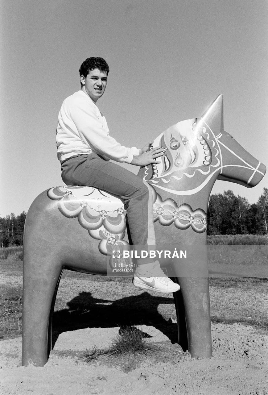 Robert Burakovsky, Leksand på hästryggen