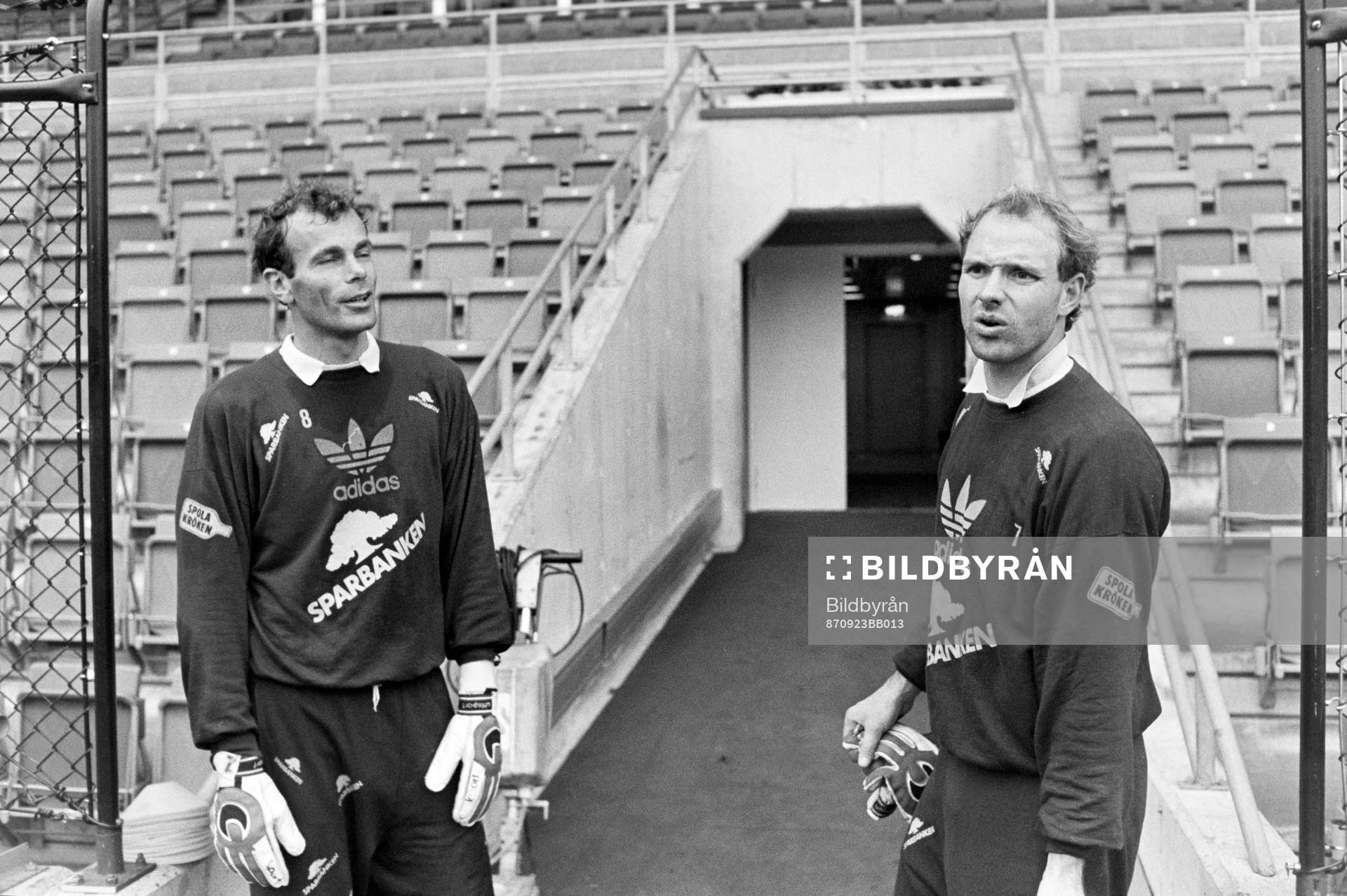 Sveriges målvakter Jan Möller och Thomas Ravelli