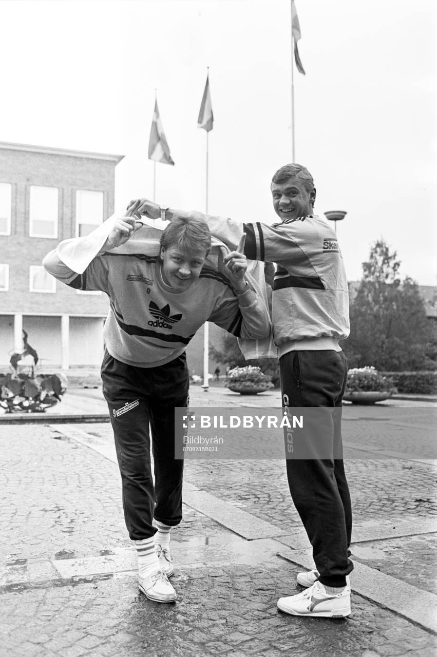 Göran Arnberg och Bengt Nilsson, målvakt leker