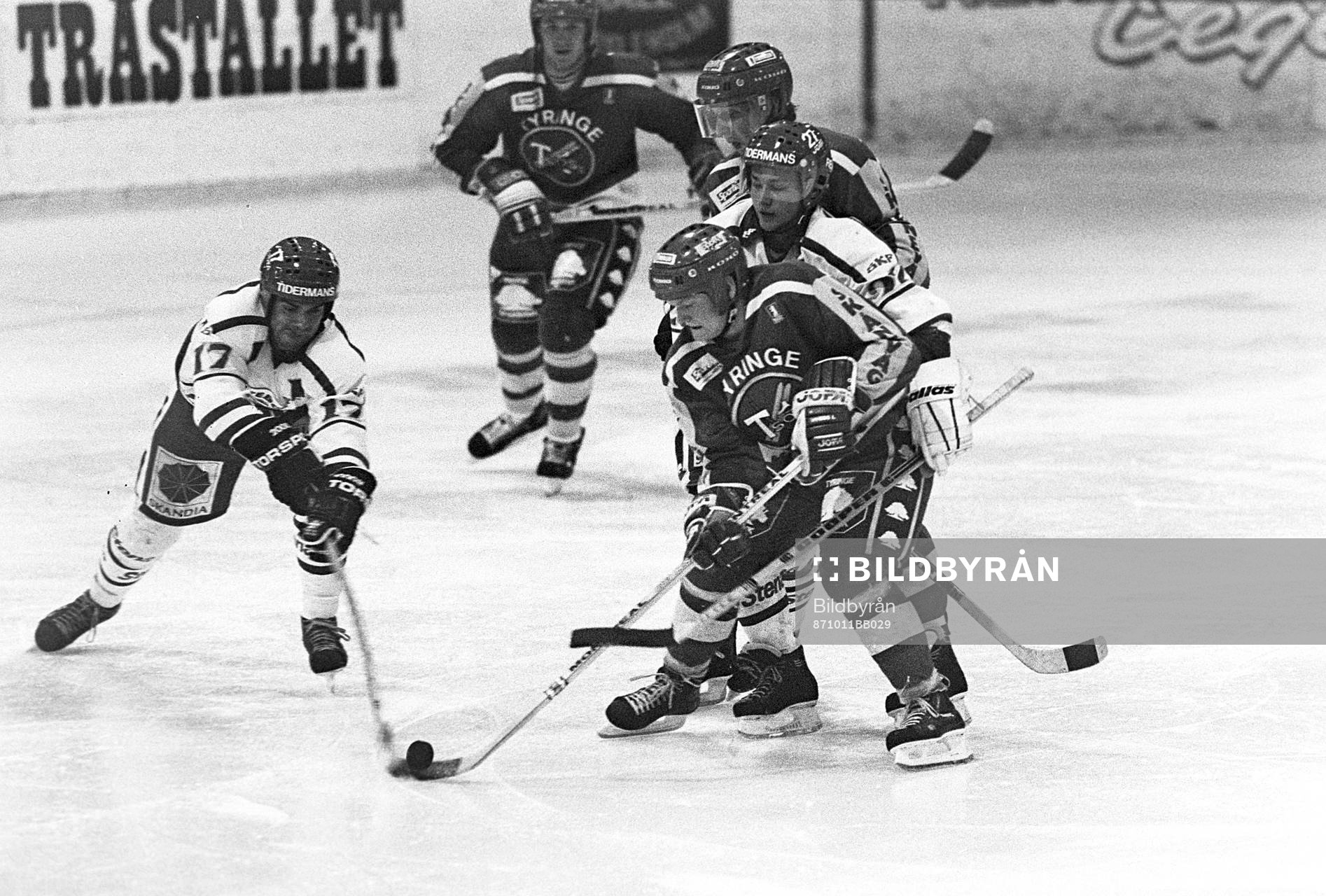 Kenneth Andersson, Frölunda i kamp om pucken