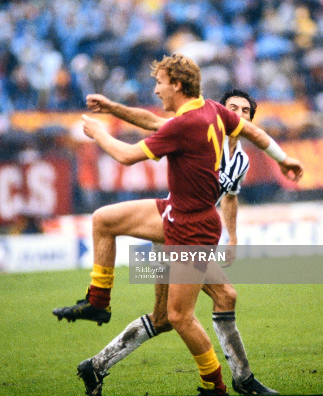 Football, Serie A, Juventus - Roma 1-0: Zbigniew Boniek of Roma (1987).