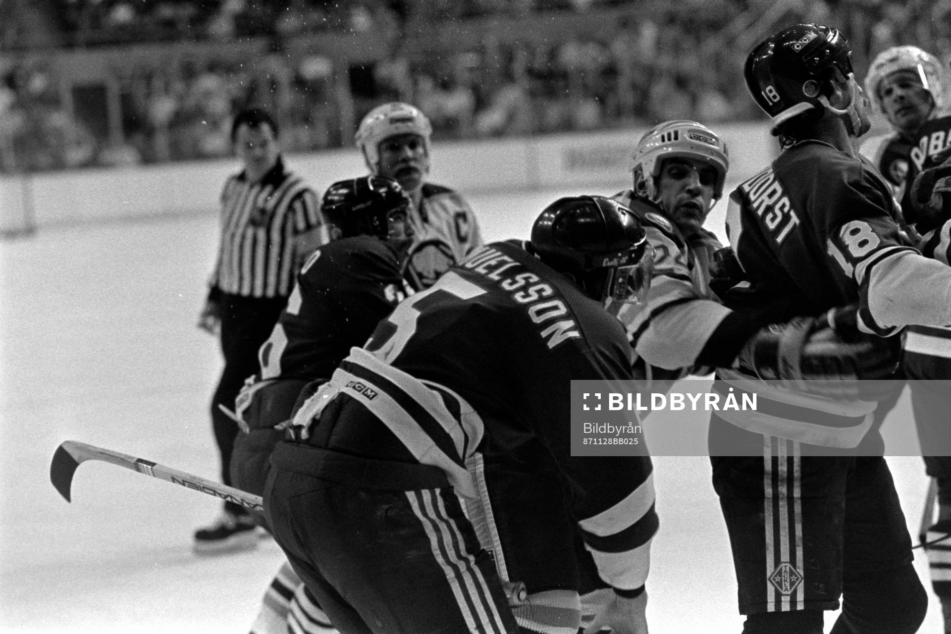 Ulf Samuelsson, Hartford i bråk