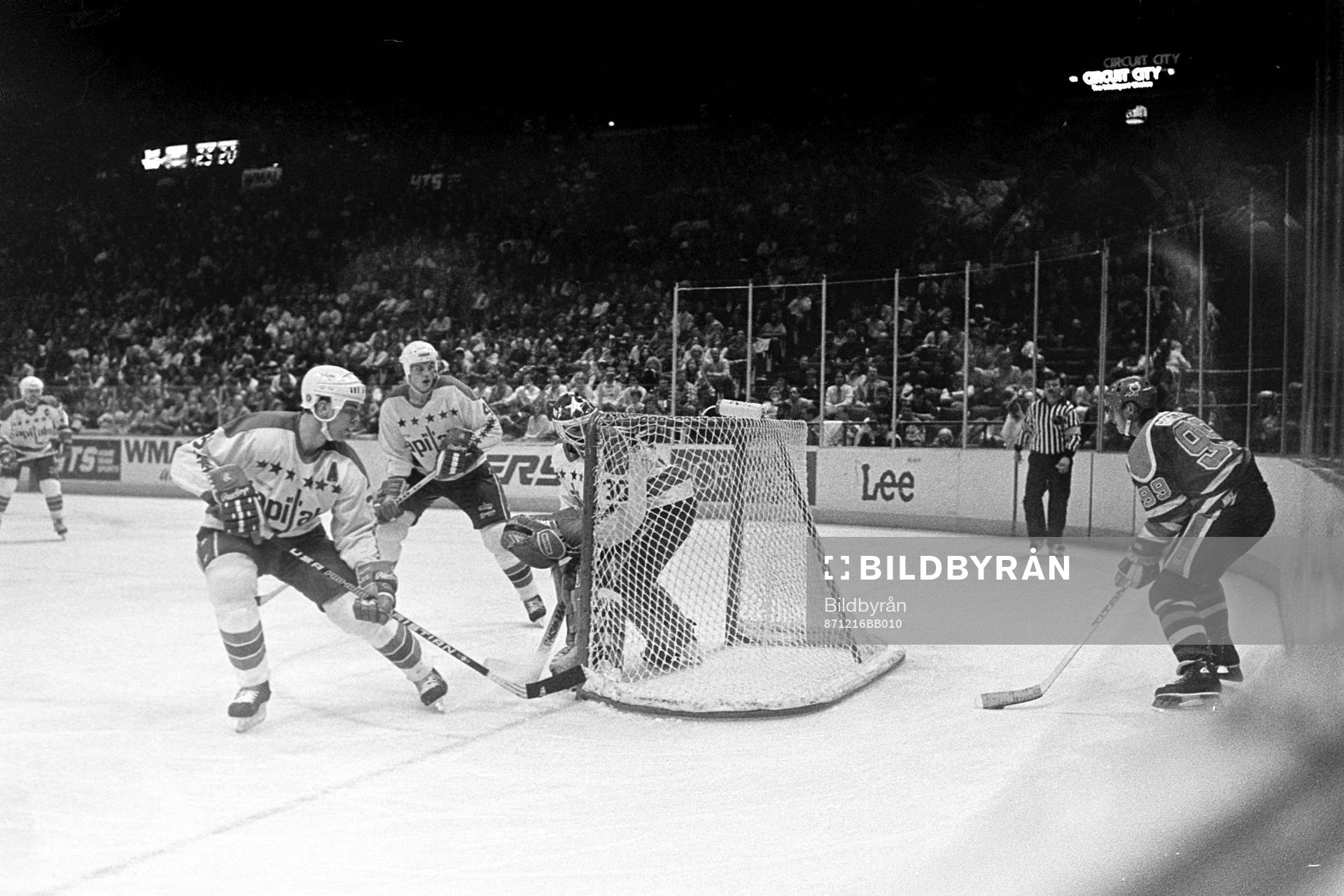 Wayne Gretzky, Edmonton bakom målet