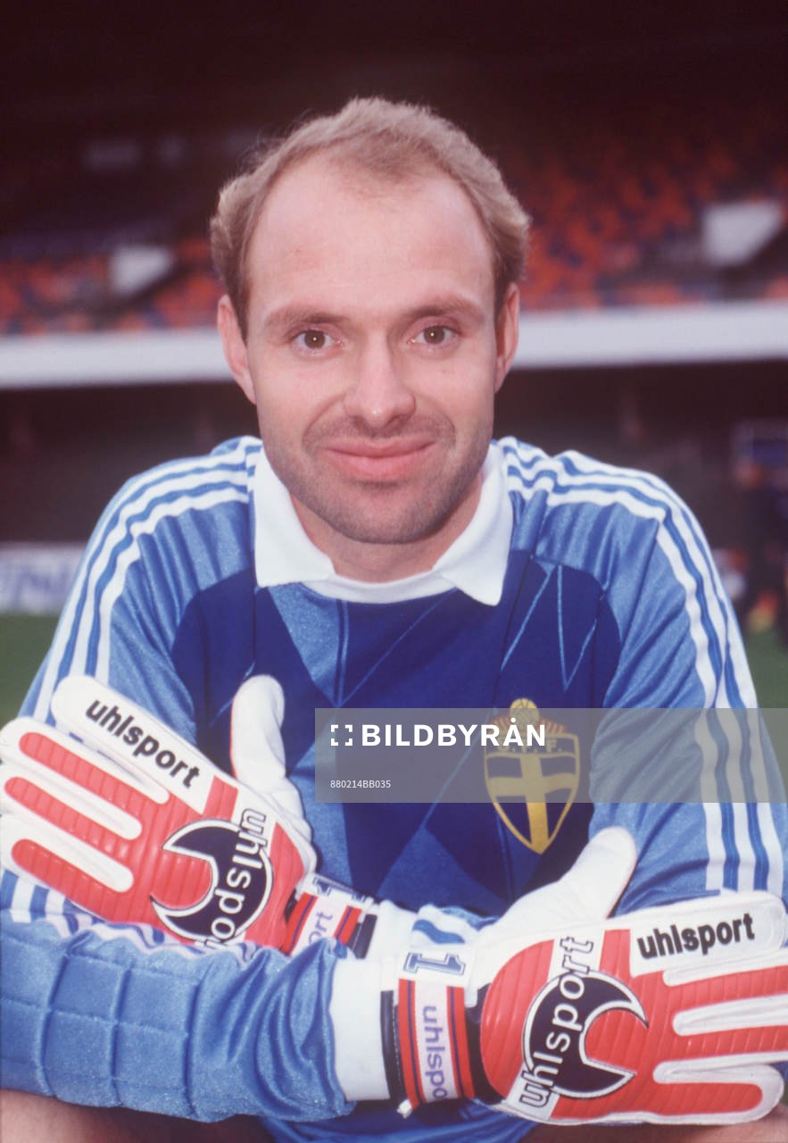 Thomas Ravelli, Sverige, Porträtt