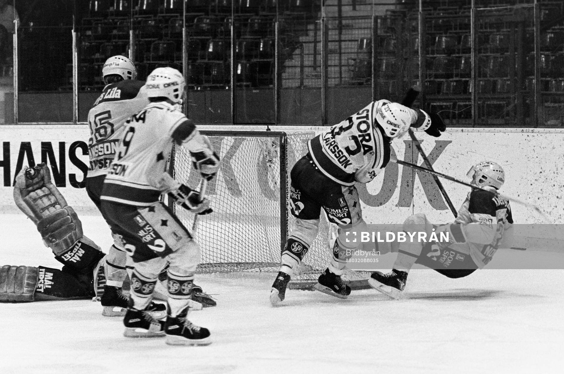 Carl-Erik Larsson, Leksand går hårt åt djurgårdens