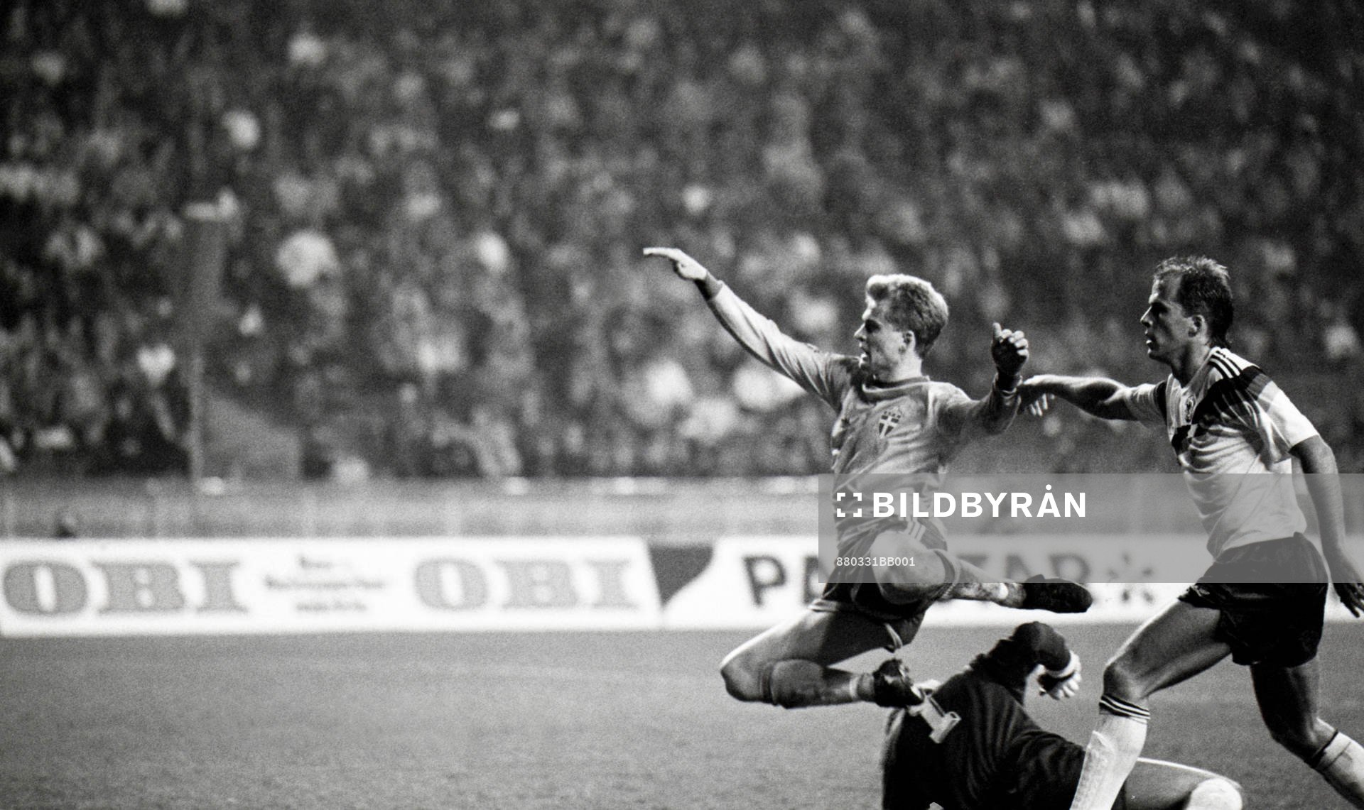 Jonas Thern, Sverige