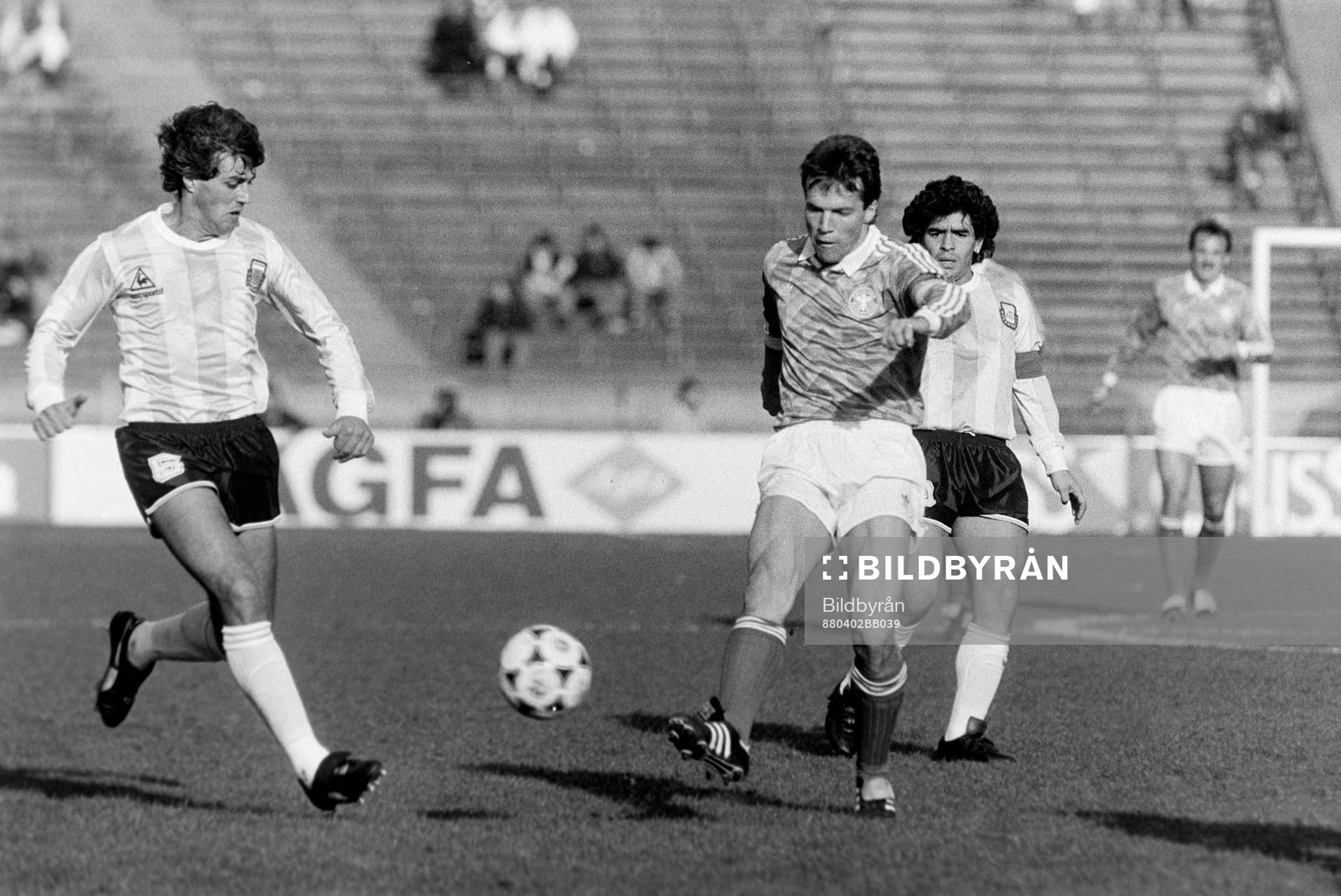 Lothar Matthäus, Västtyskland i kamp om bollen