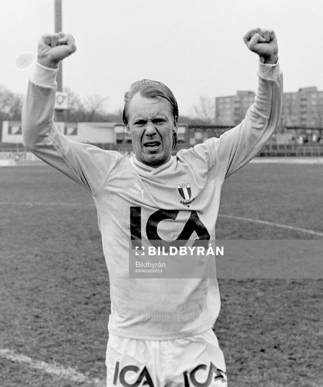 Fotboll, Allsvenskan, Malmö FF - Örgryte, 3-2: Lars Larsson, Malmö jublar efter segern och sina två mål.