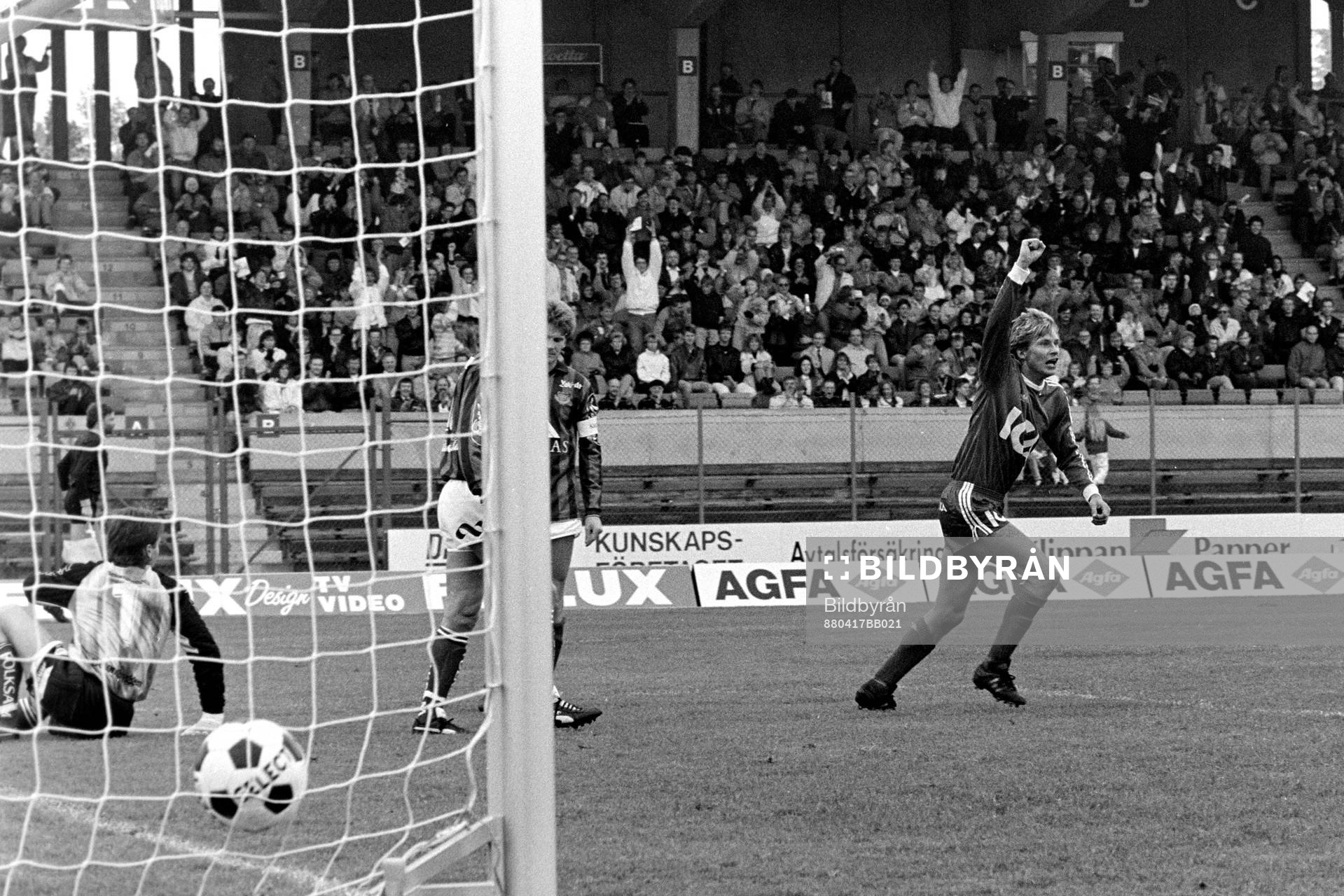 Nicklas Persson, Öster gör 1-0 på gais målvakt Sören