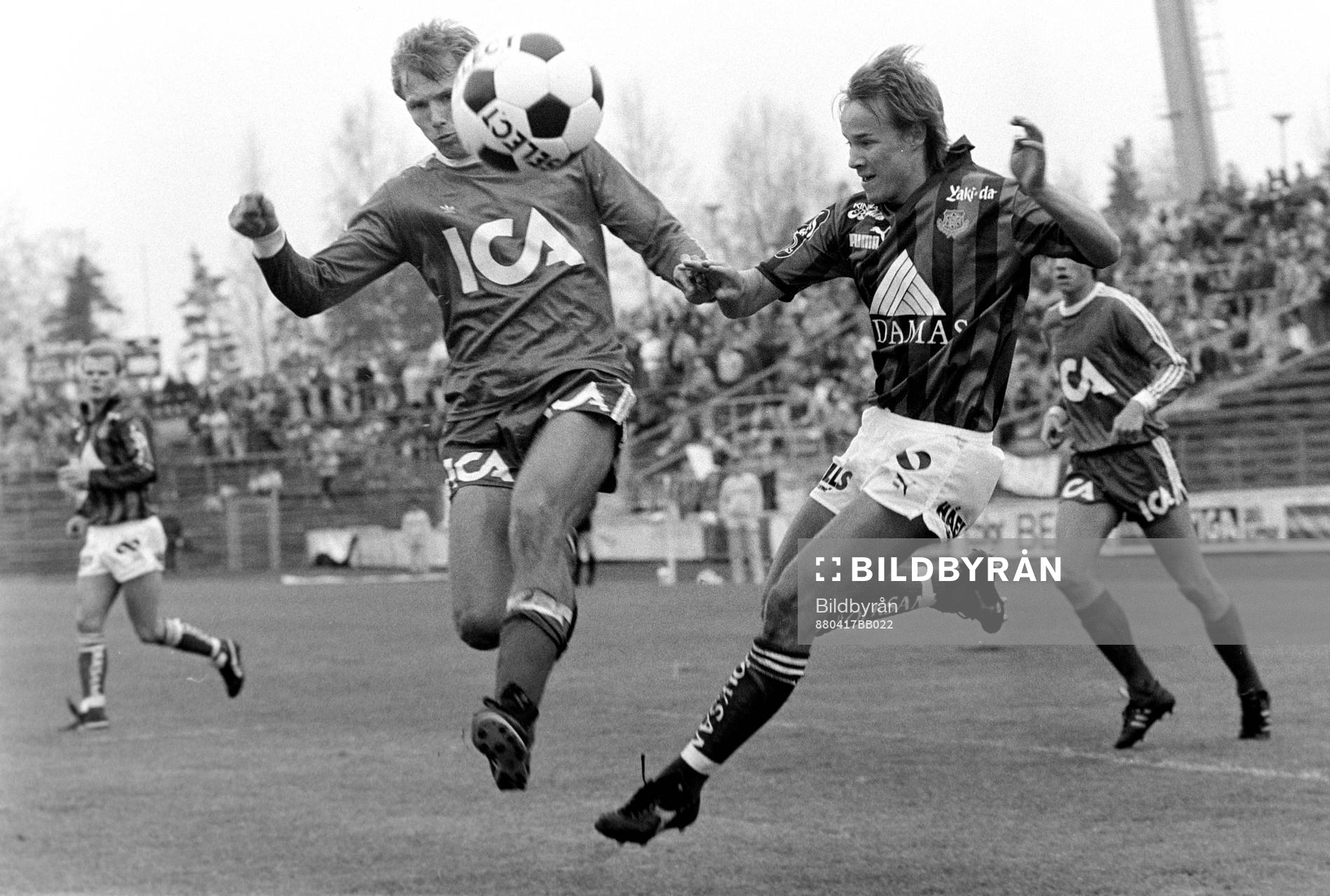 Kamp om bollen