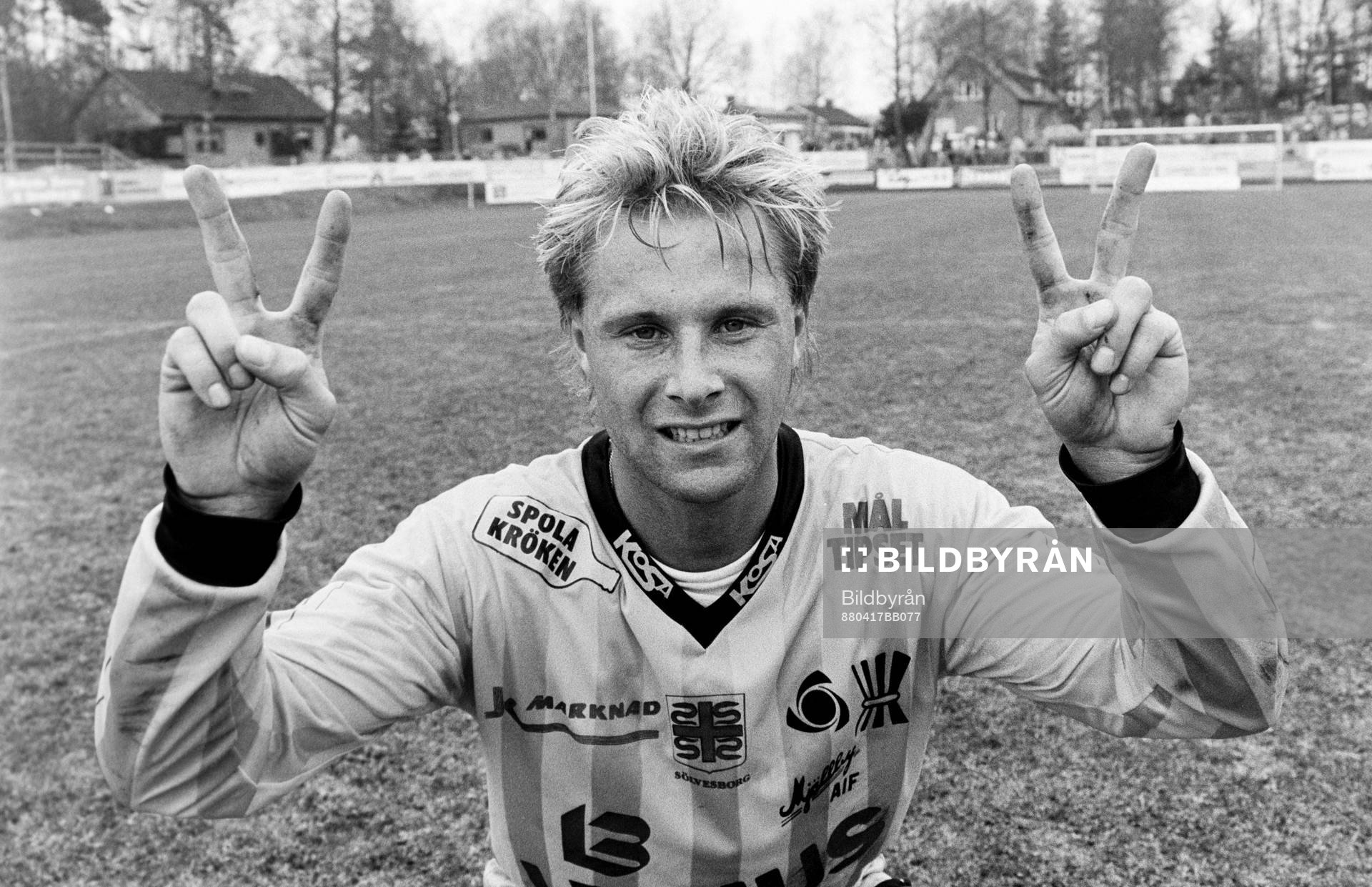 Mjällbys målskytt Alf Olsson jublar