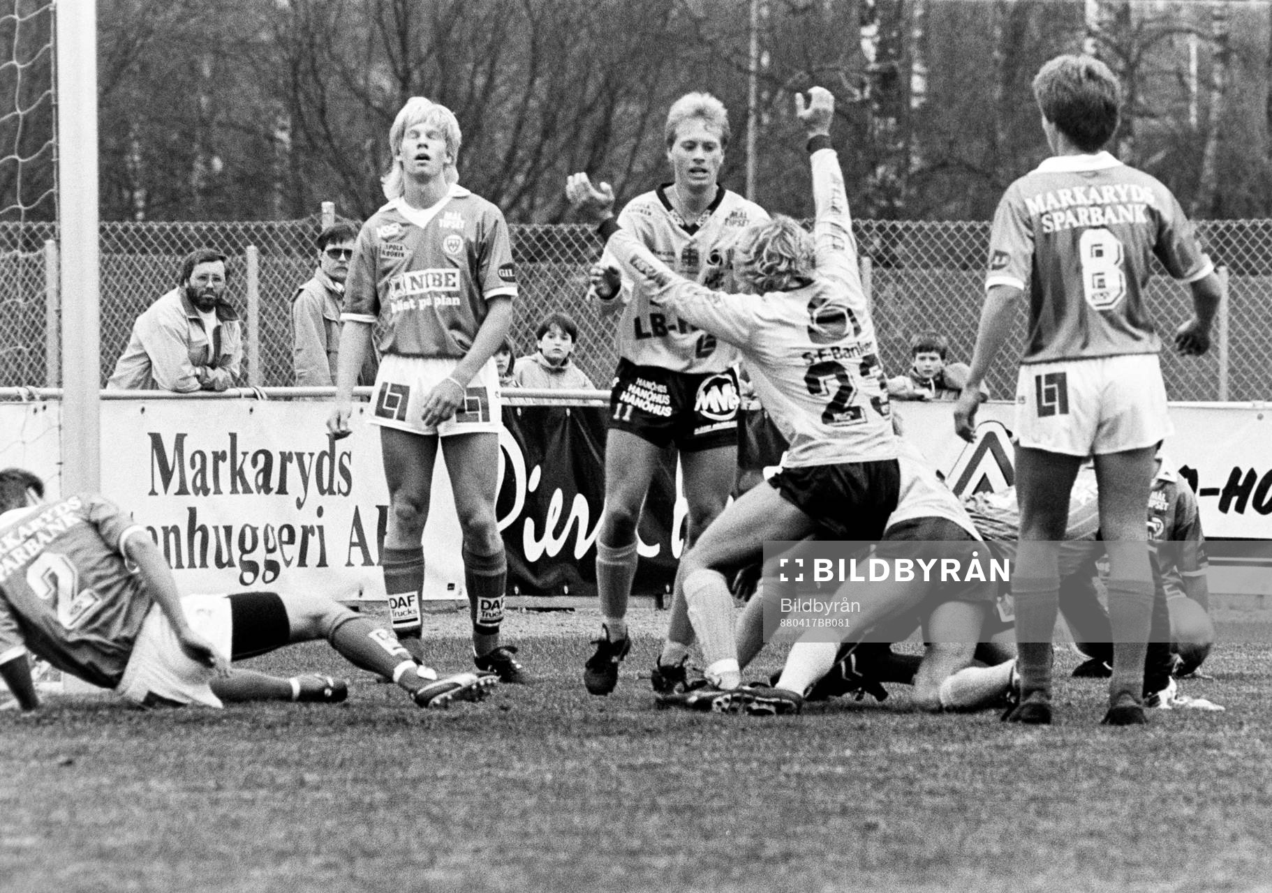 Mjällbys Alf Olsson gör 0-1