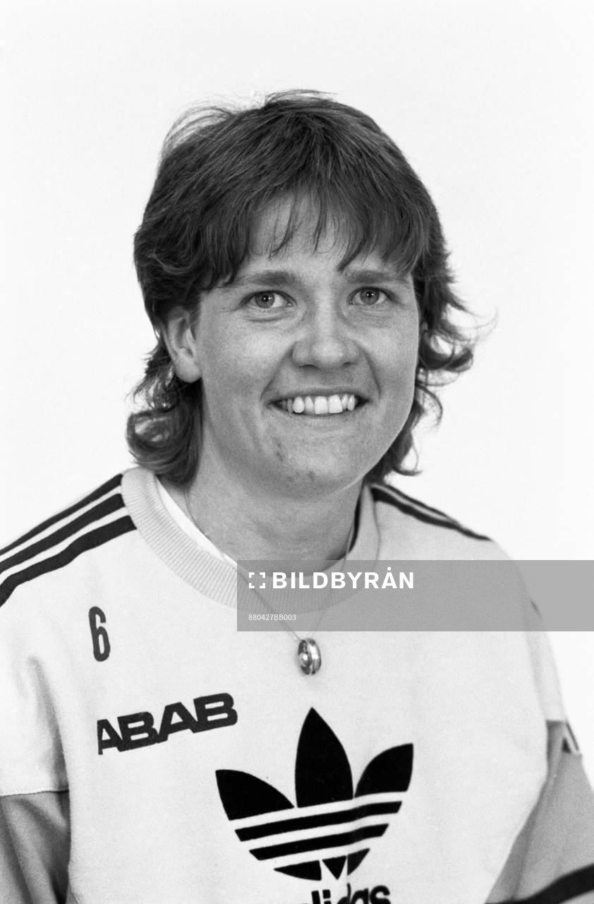 Pia Sundhage, Sverige