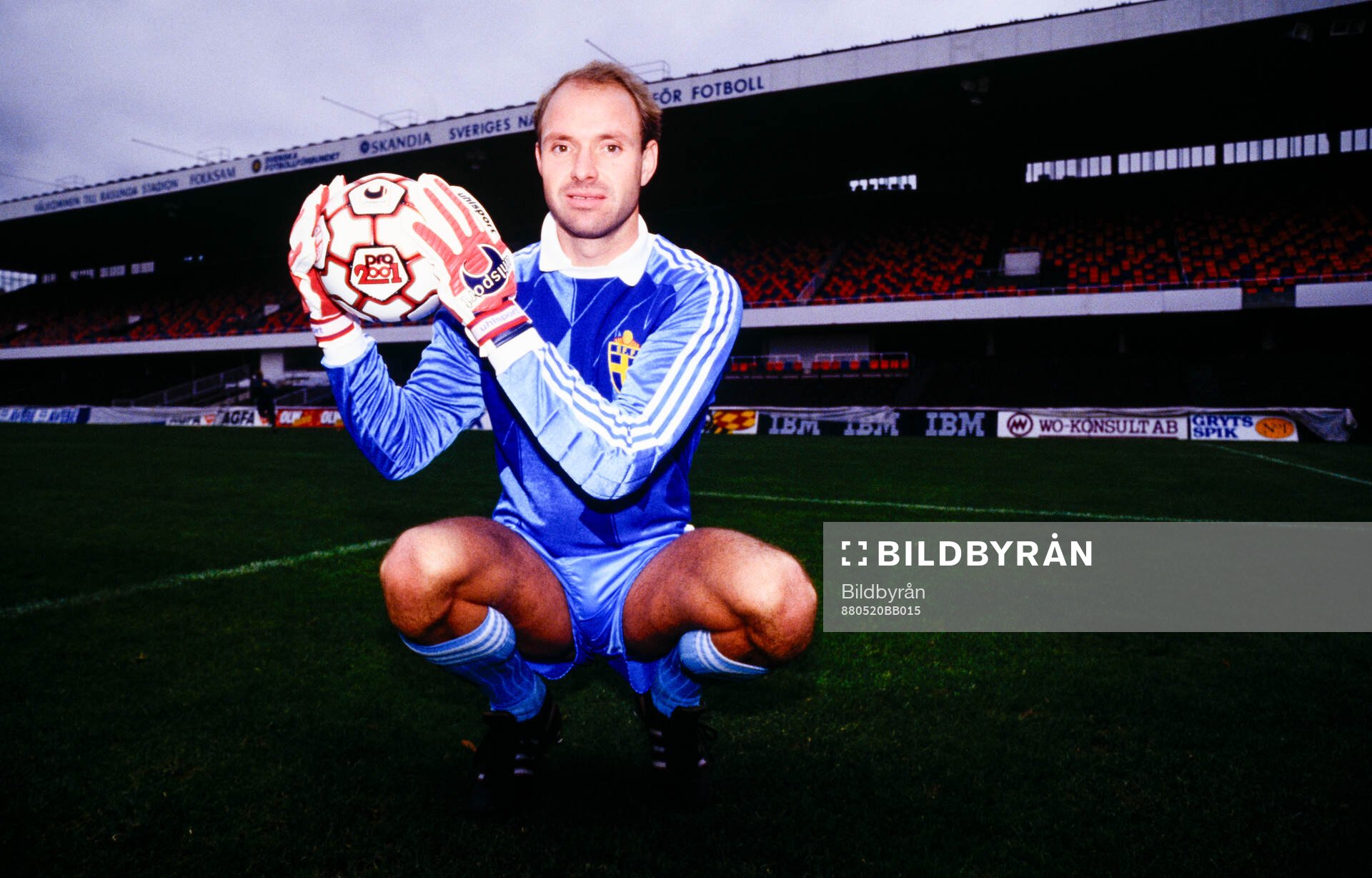 Thomas Ravelli. Football, Sweden National Team 1988:
