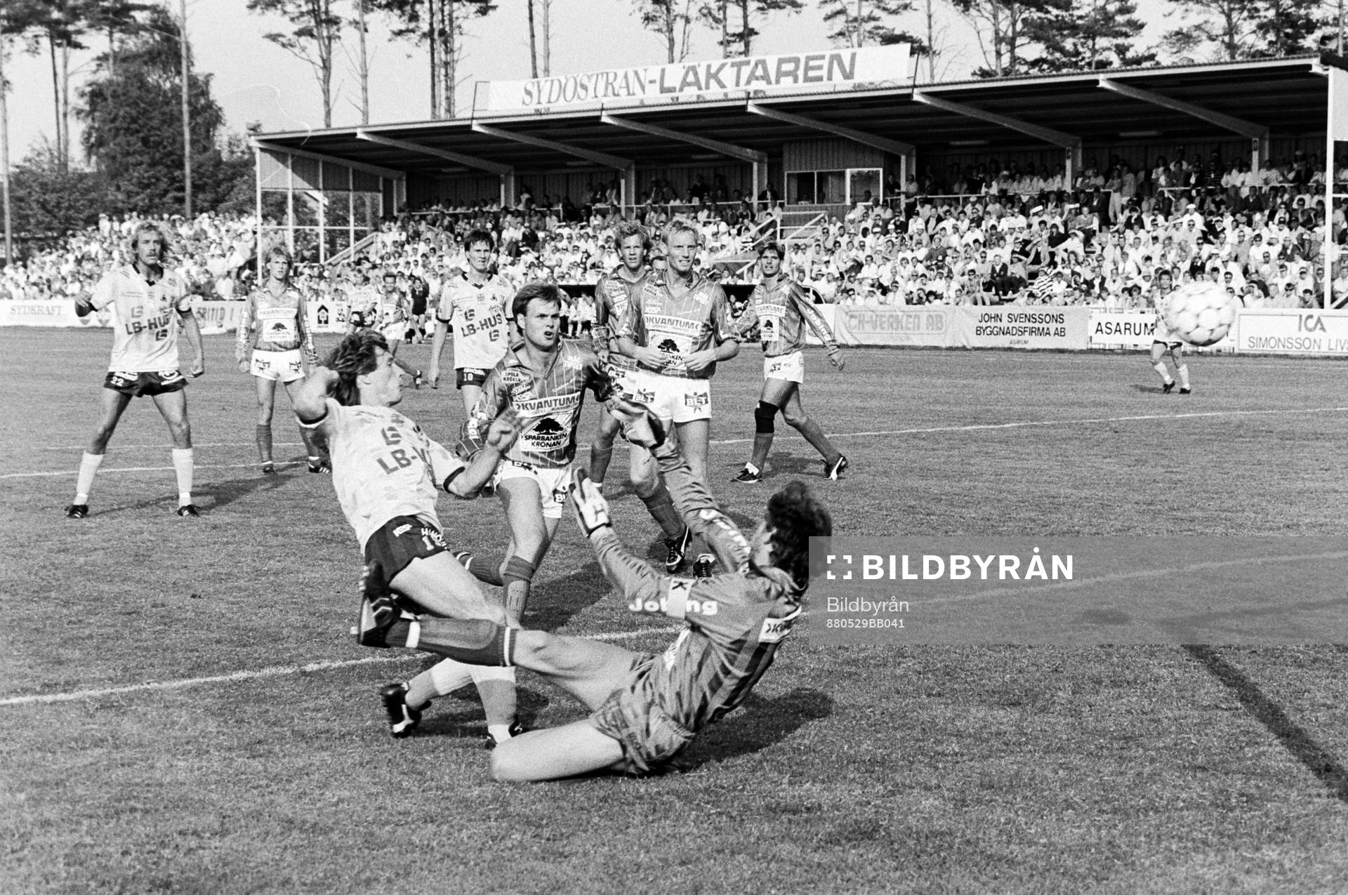 Flemming Pehrson, Mjällby gör 2-0 på Glenn Sevestedt,