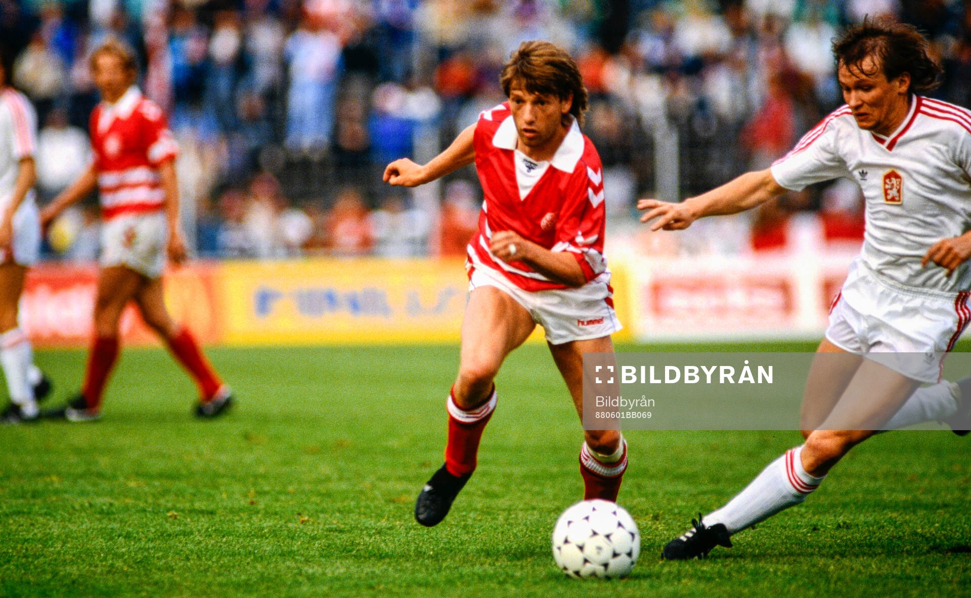 Danmarks Jesper Olsen. Football, Friendly, Denmark -