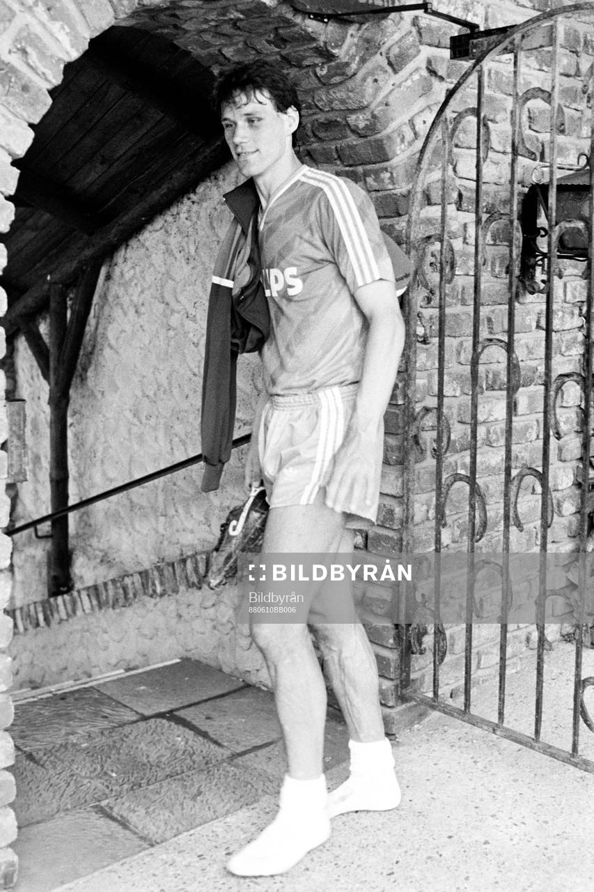 Marco van Basten på stan