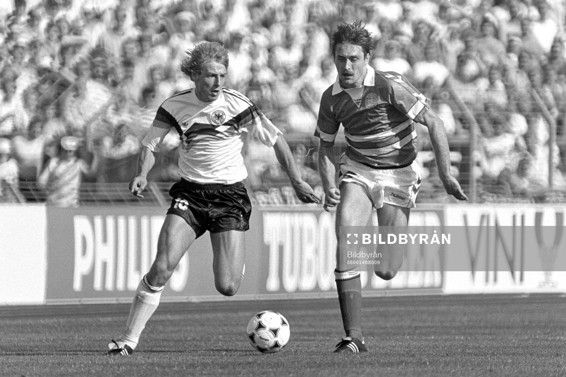 Jürgen Klinsmann, Västtyskland och Ivan Nielsen, Danmark