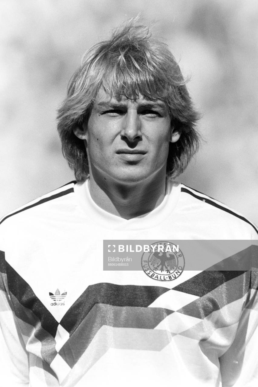 Fotboll, EM, Västtyskland - Danmark, 2-0: Jürgen Klinsmann, Västtyskland.