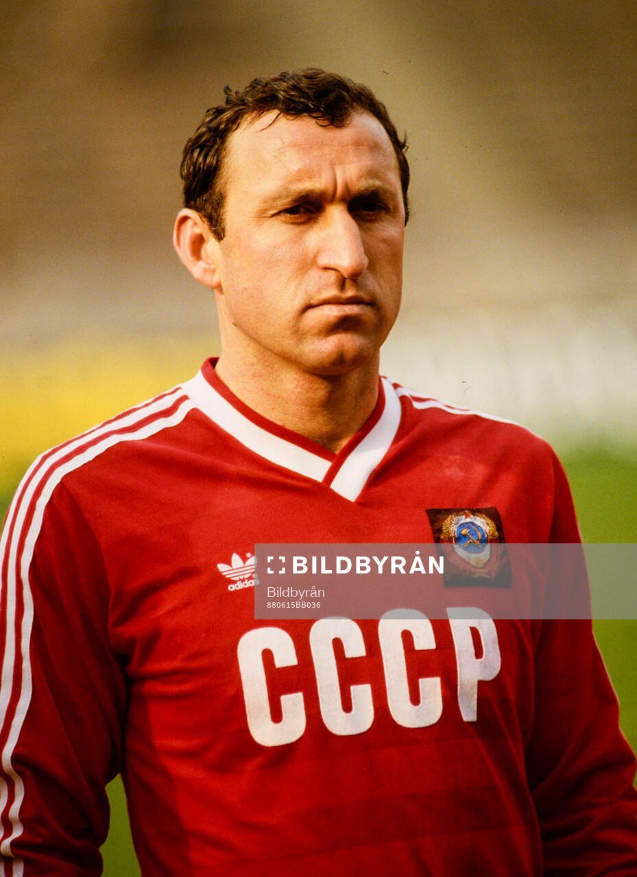 Football, Four Nation Tournament in Berlin 1988, Soviet Union - Argentina: Tengiz Sulakvelidze, Soviet.