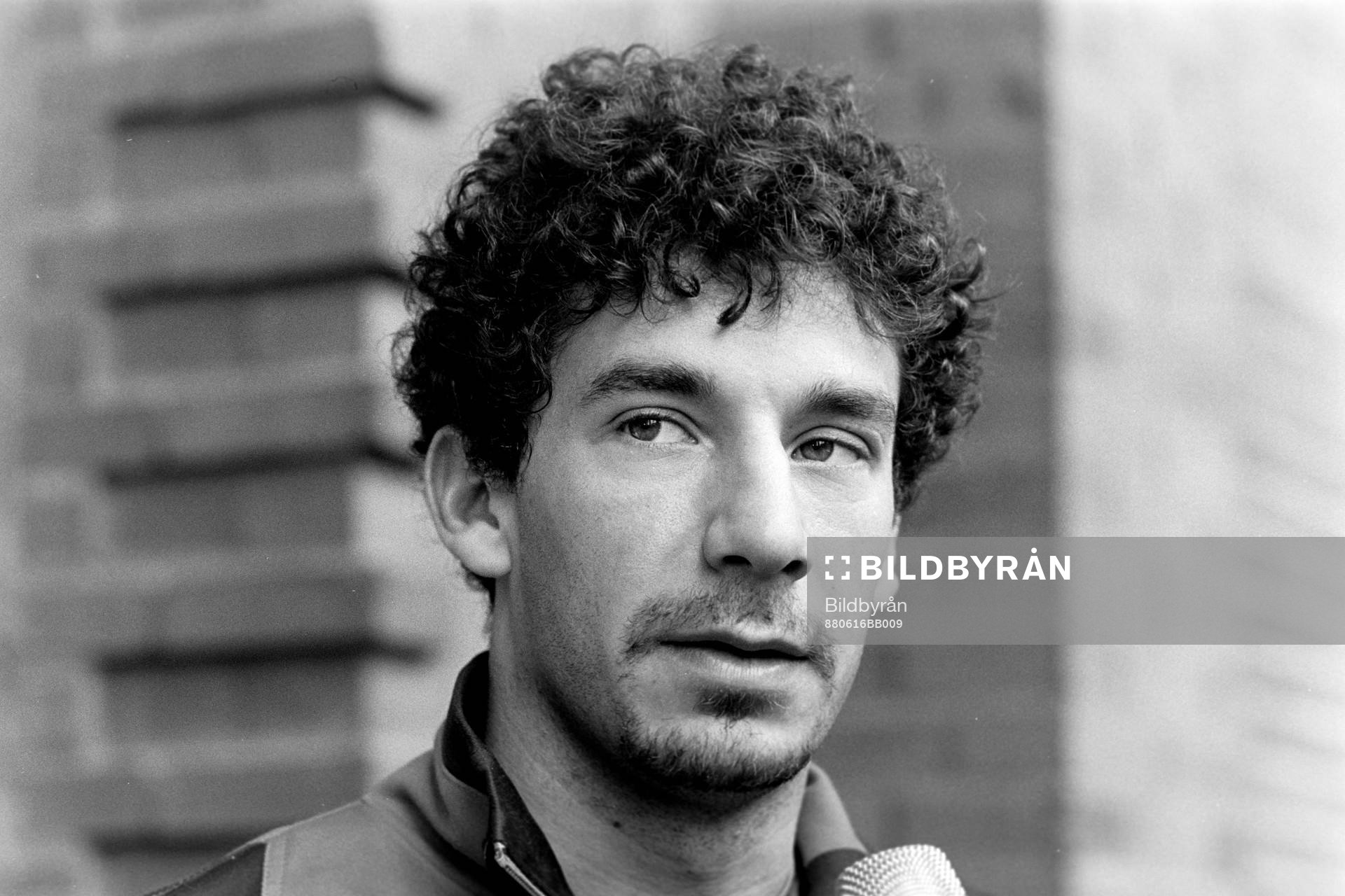 Fotboll, EM, Italien, förhands: Gianluca Vialli, Italien.