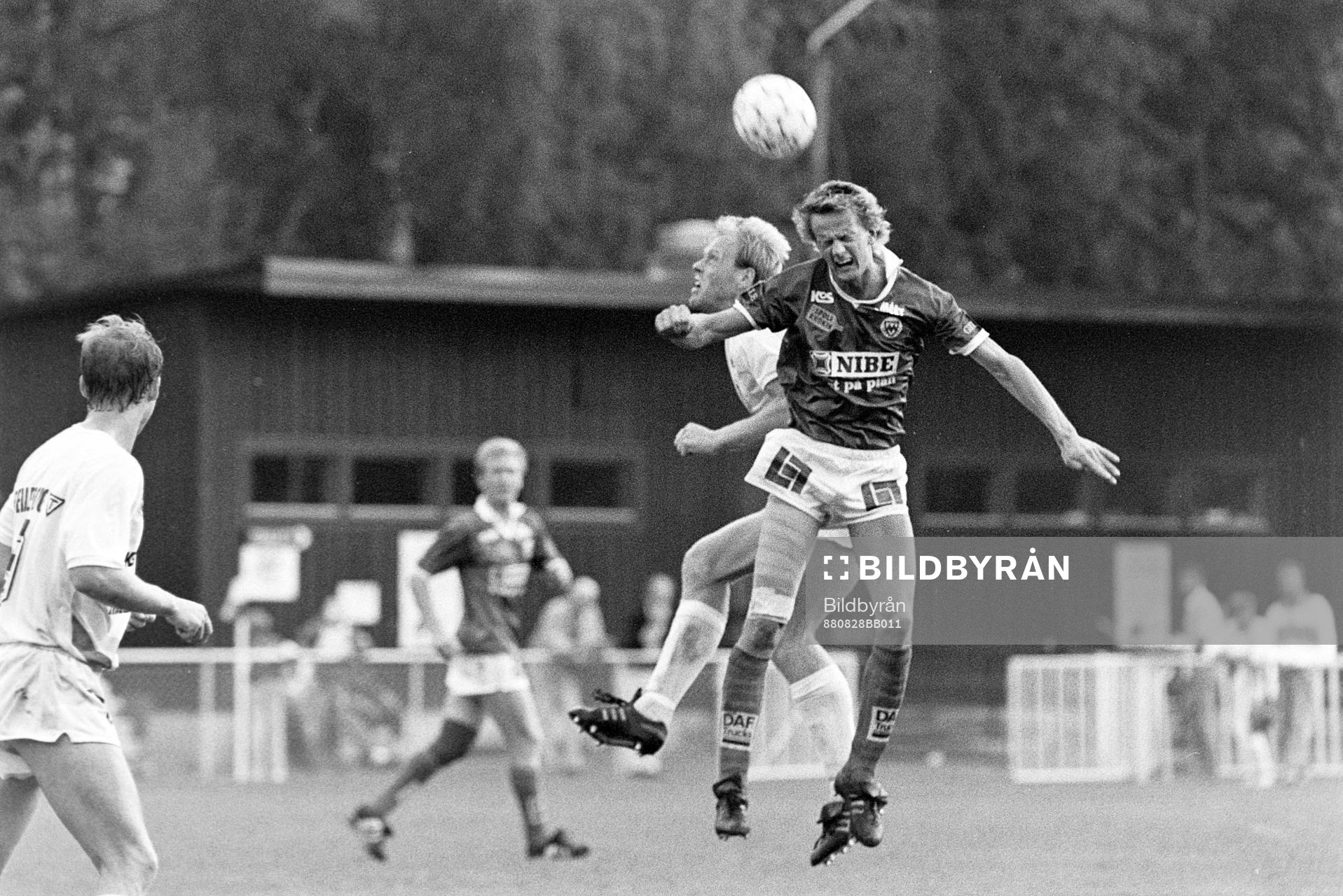 Mikael Ragvald, Markaryd i en nickduell