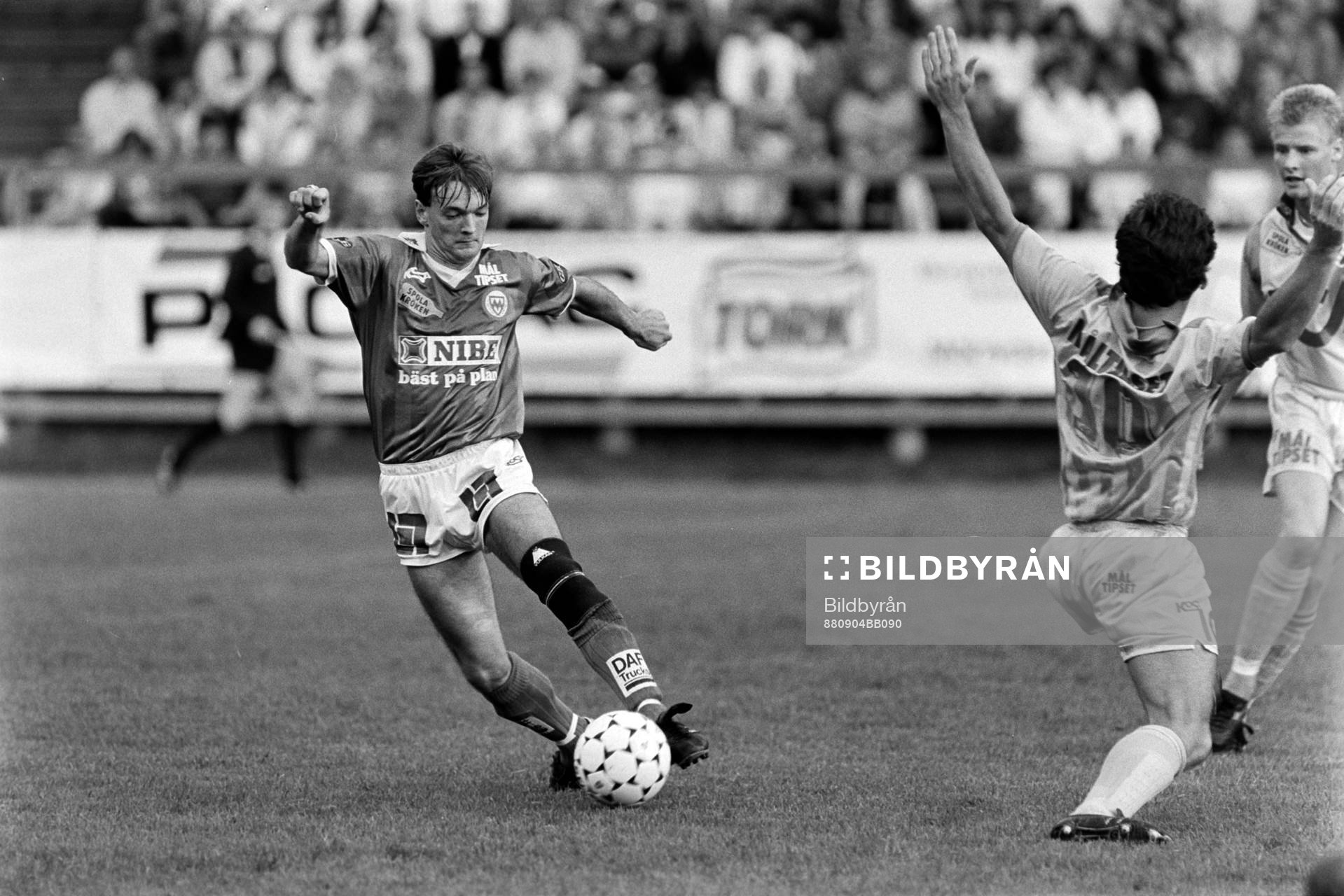 Jim Tolmie, Markaryd med bollen