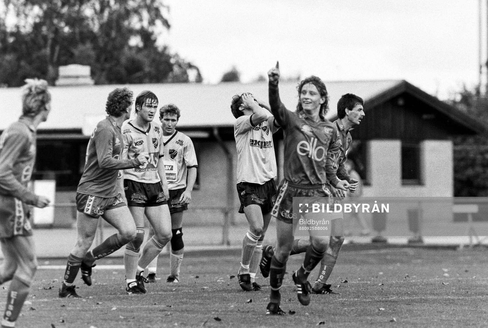 '880925 Fotboll, Div 1 södra, IFK Hässleholm - Elfsborg,