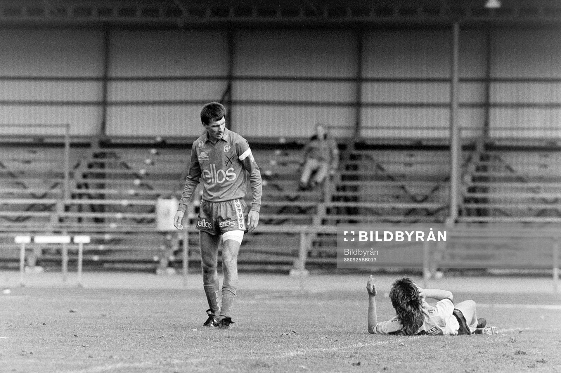 '880925 Fotboll, Div 1 södra, IFK Hässleholm - Elfsborg,