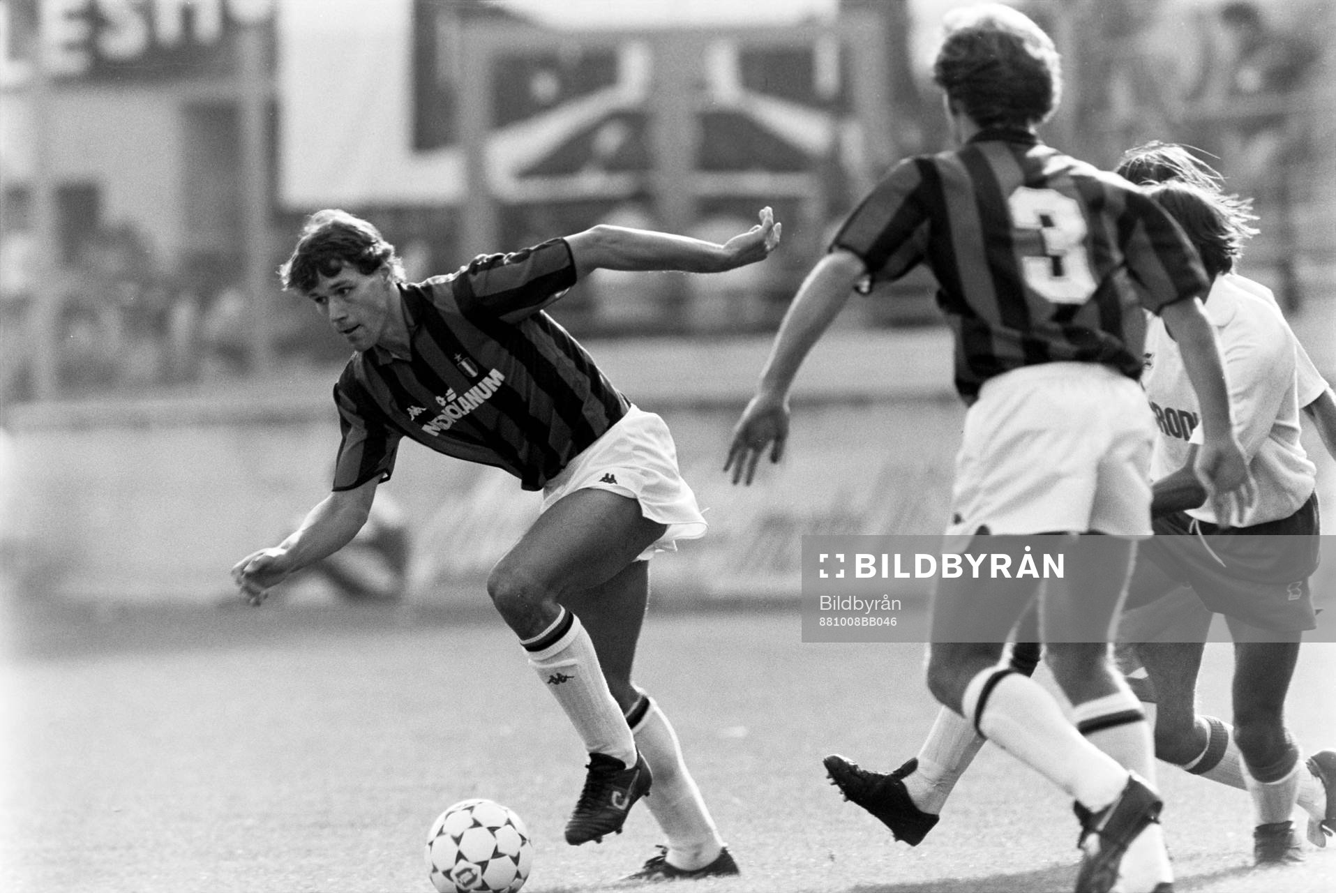 Marco Van Basten, Milan med bollen