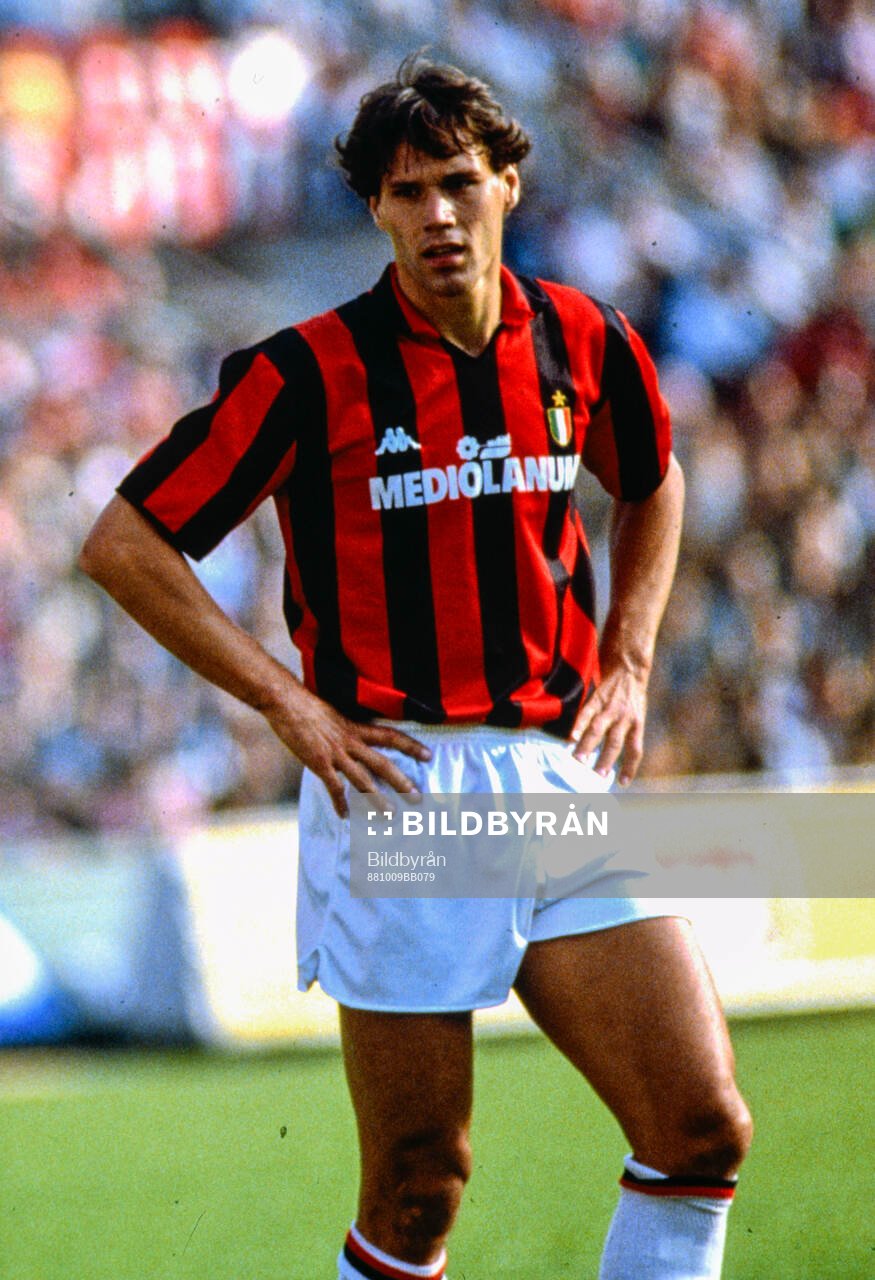 Football, Serie A, Milan - Fiorentina (1988): Marco van Basten of Milan.