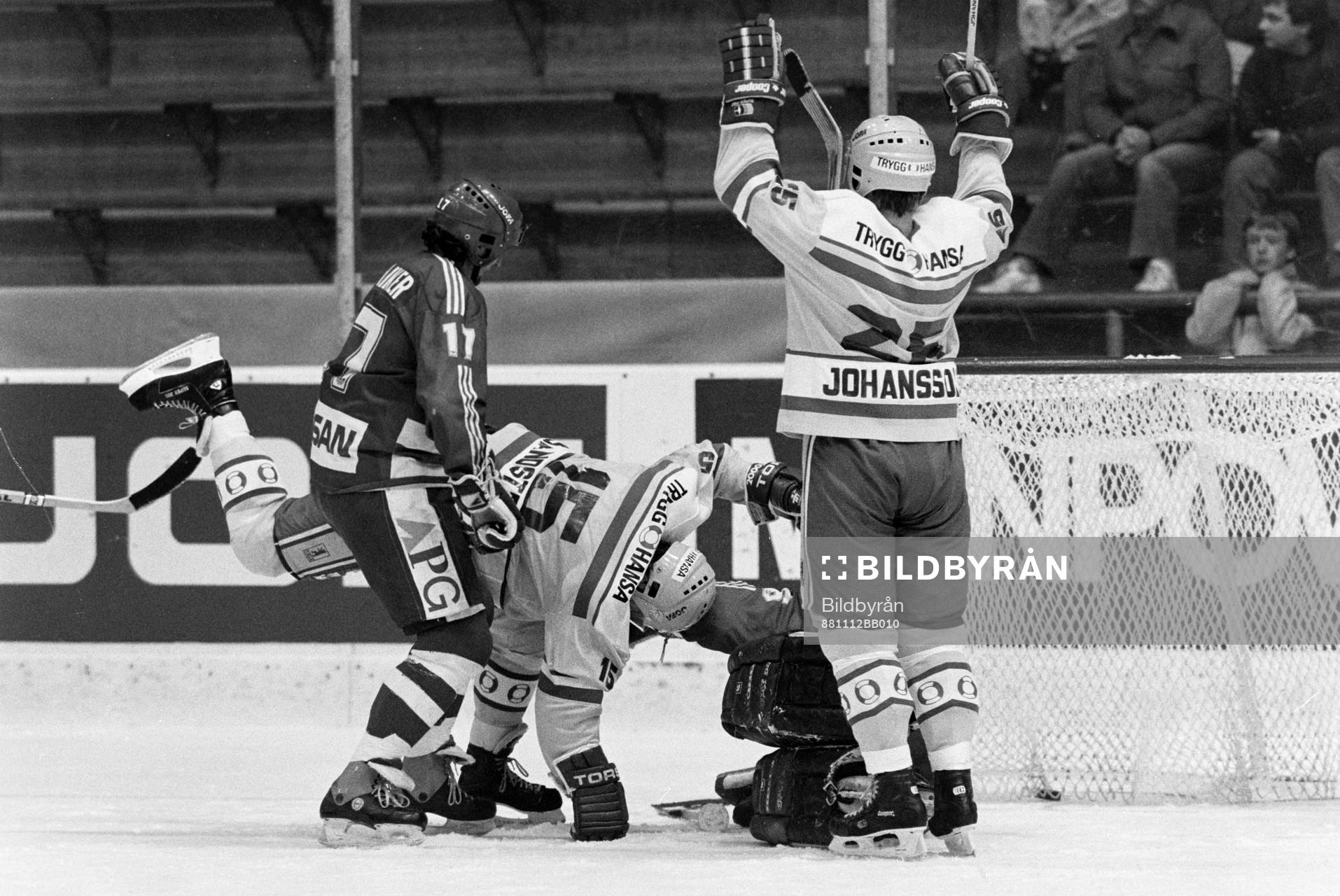 Mikael Johansson, Sverige jublar