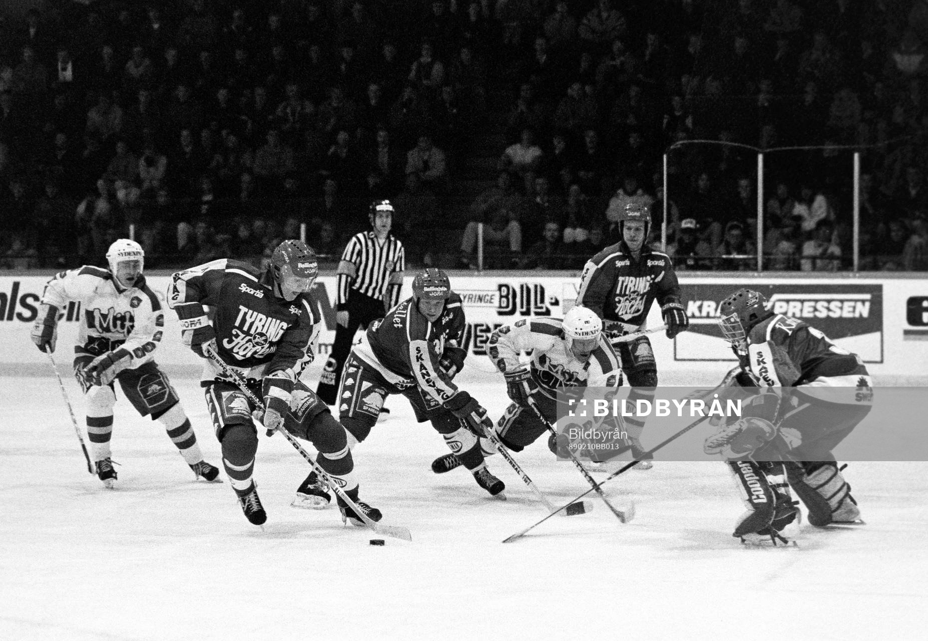 Malmös Patrik Gustafsson i kamp om pucken