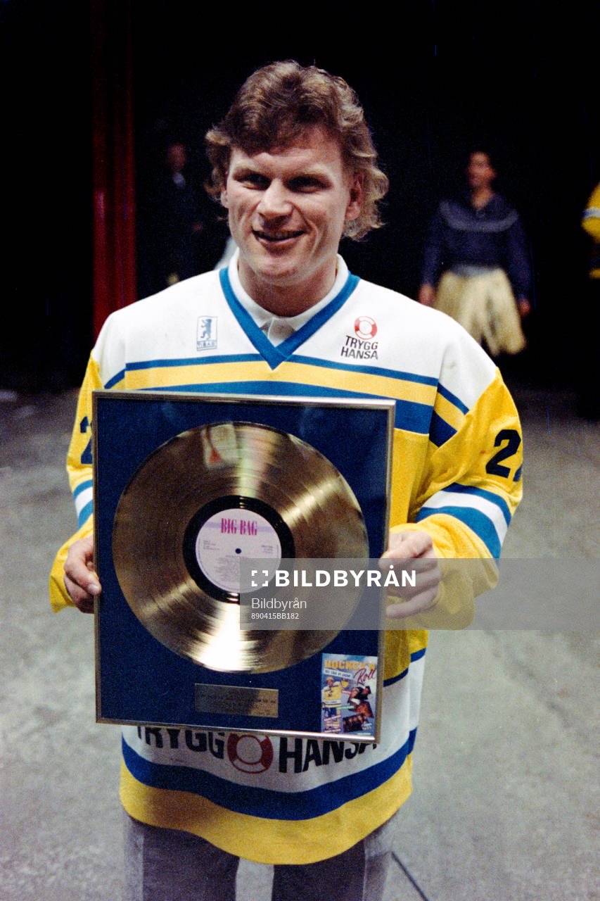 Håkan Södergren, Sverige med VM-låten