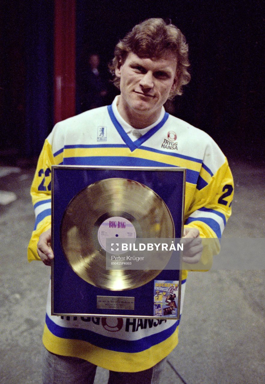 Håkan Södergren med guldskivan