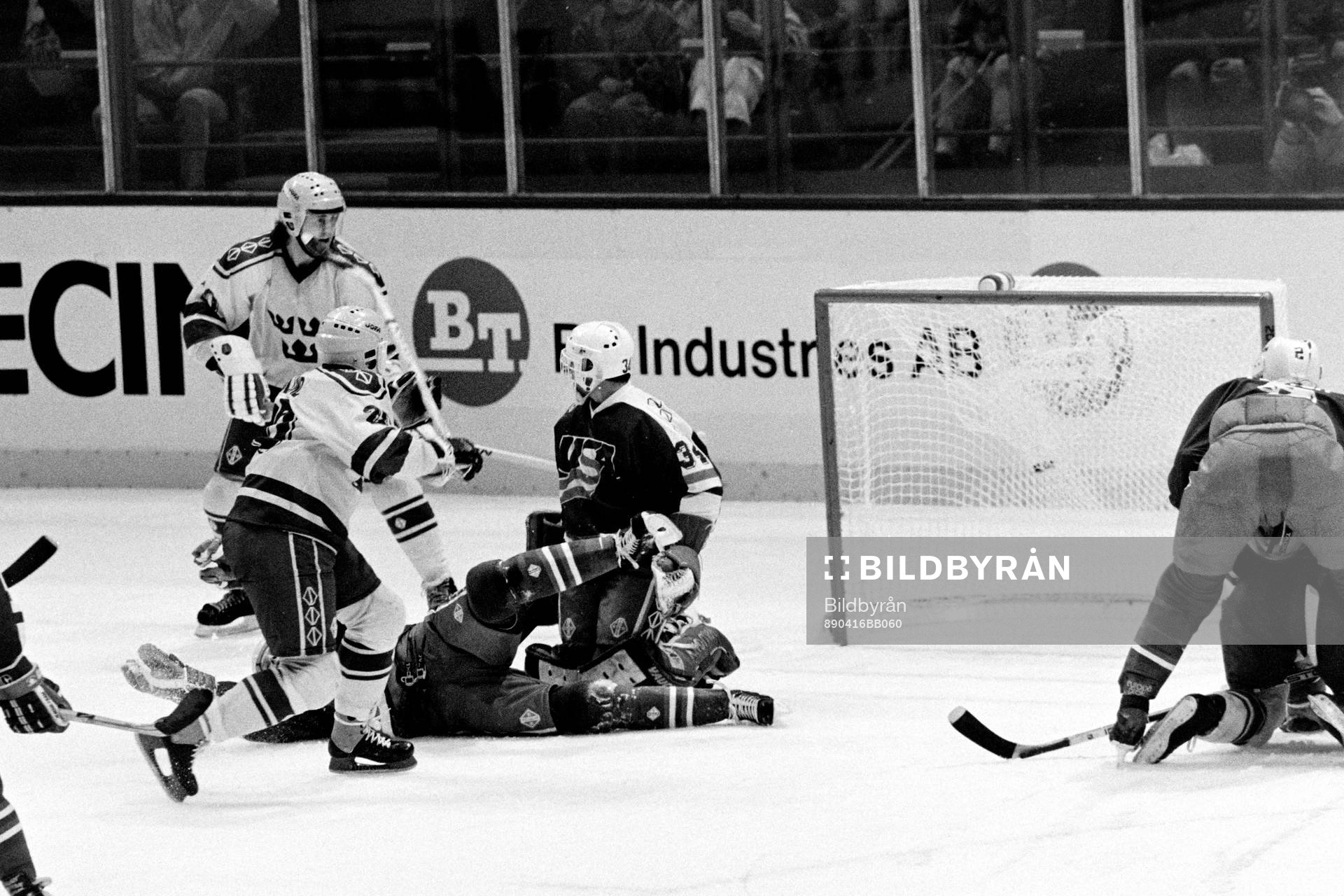 Bo Berglund och Kent Nilsson, Sverige framför John