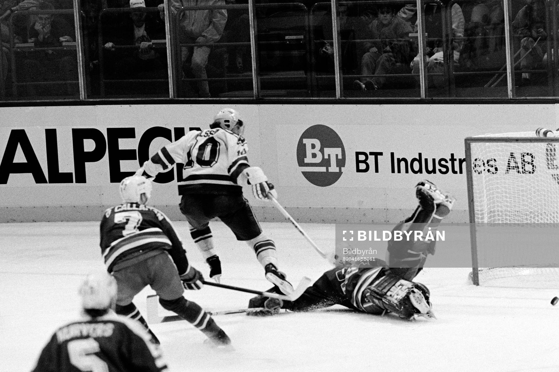 Kent Nilsson, Sverige grundlurar John Vanbiesbrouck,