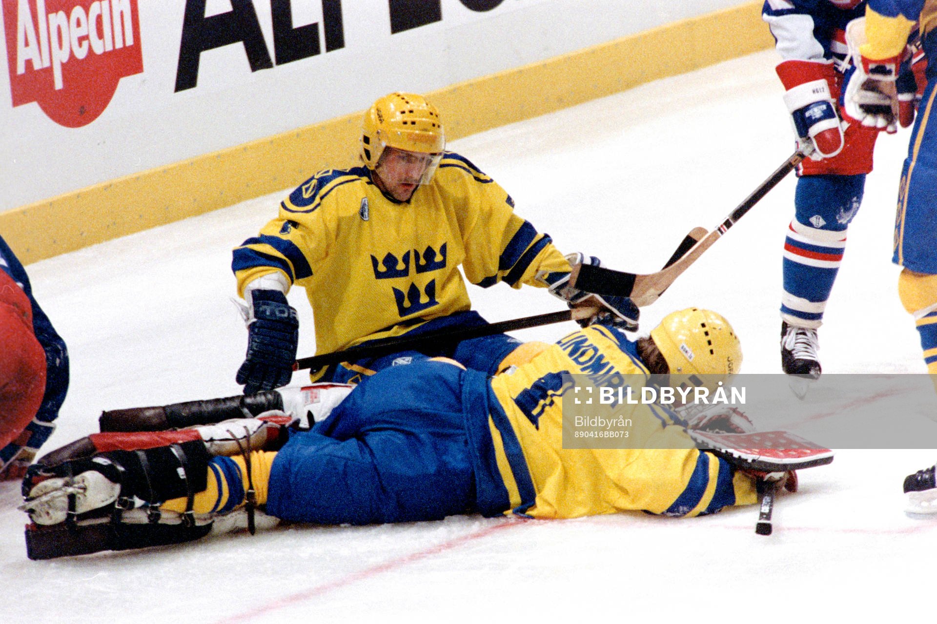 Tommy Samuelsson och Peter Lindmark, målvakt i Sverige
