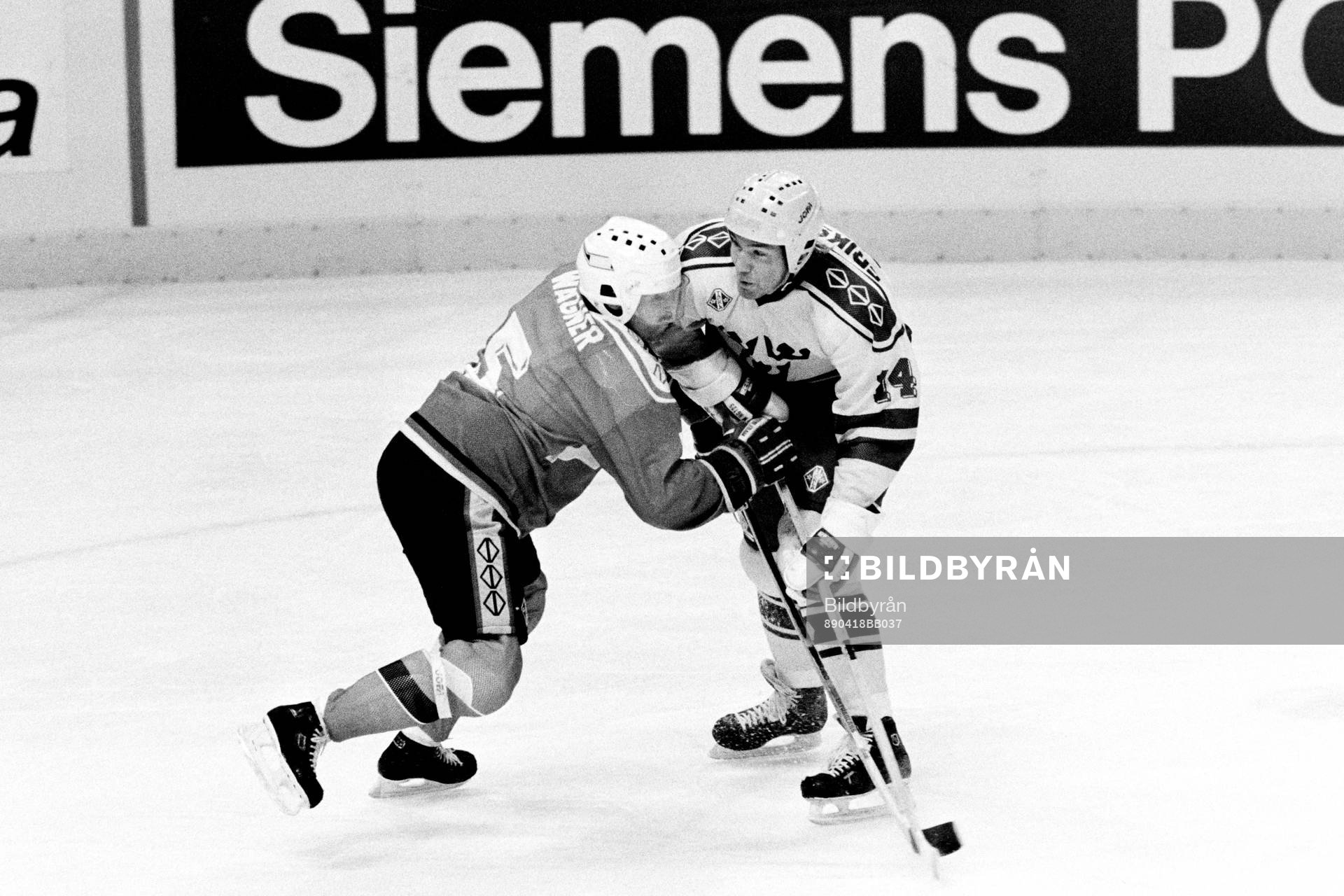 Peter Eriksson, Sverige