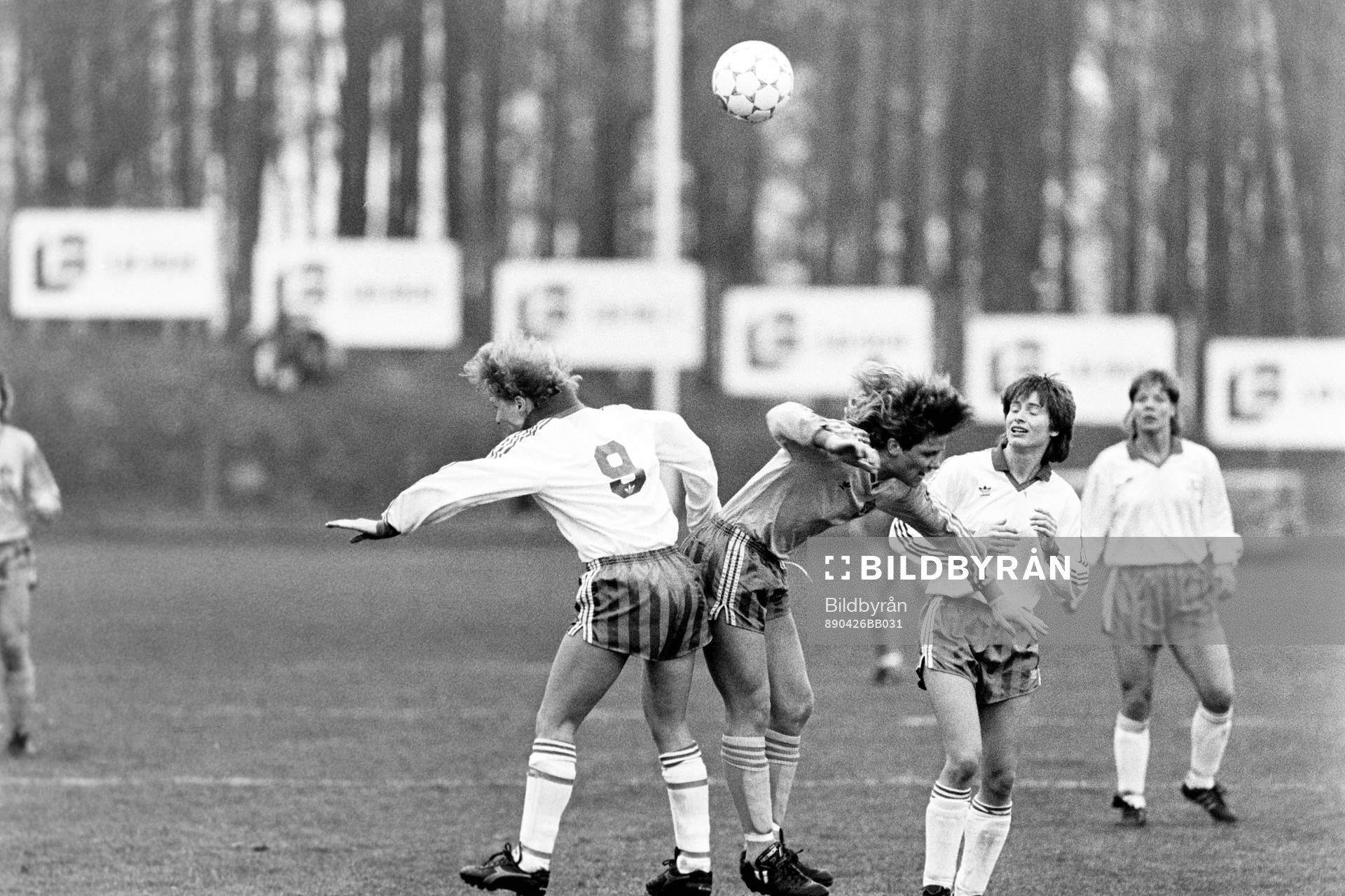 Pia Sundhage, Sverige i kamp om bollen