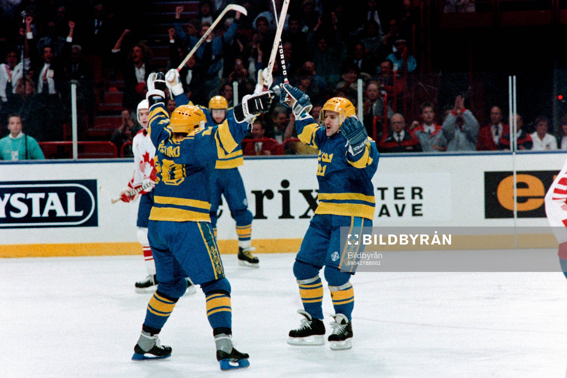 Bo Berglund och Tommy Samuelsson, Sverige jublar