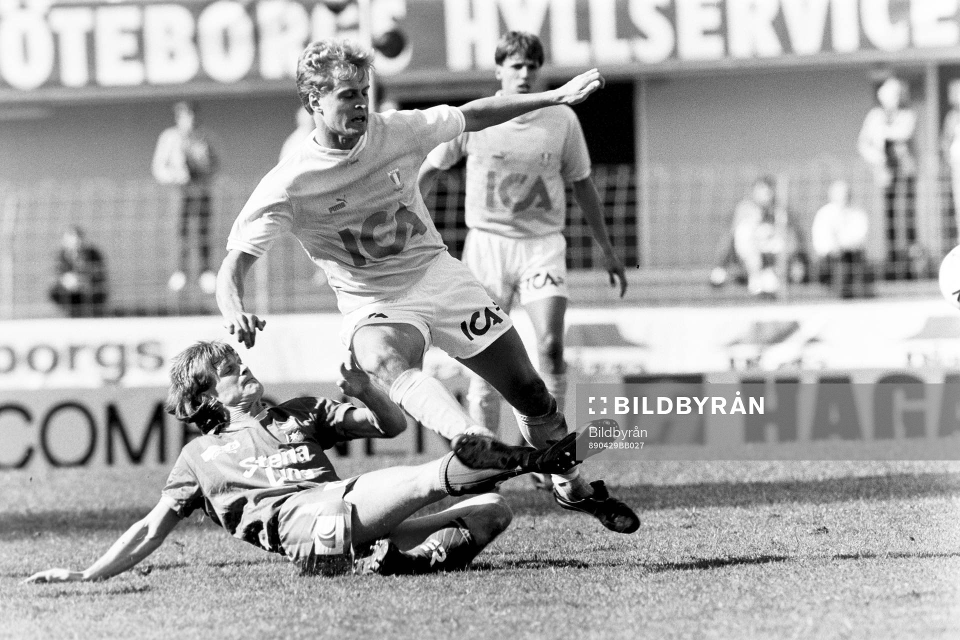 Jonas Thern, Malmö attackeras bakifrån av örgrytes Peter