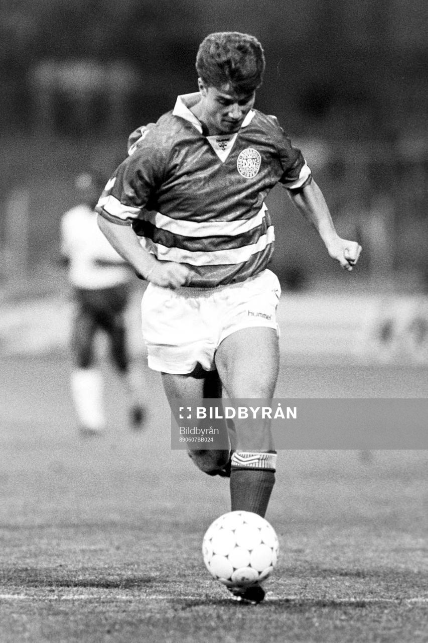 Fotboll, Danmark - England, 1-1: Brian Laudrup, Danmark.